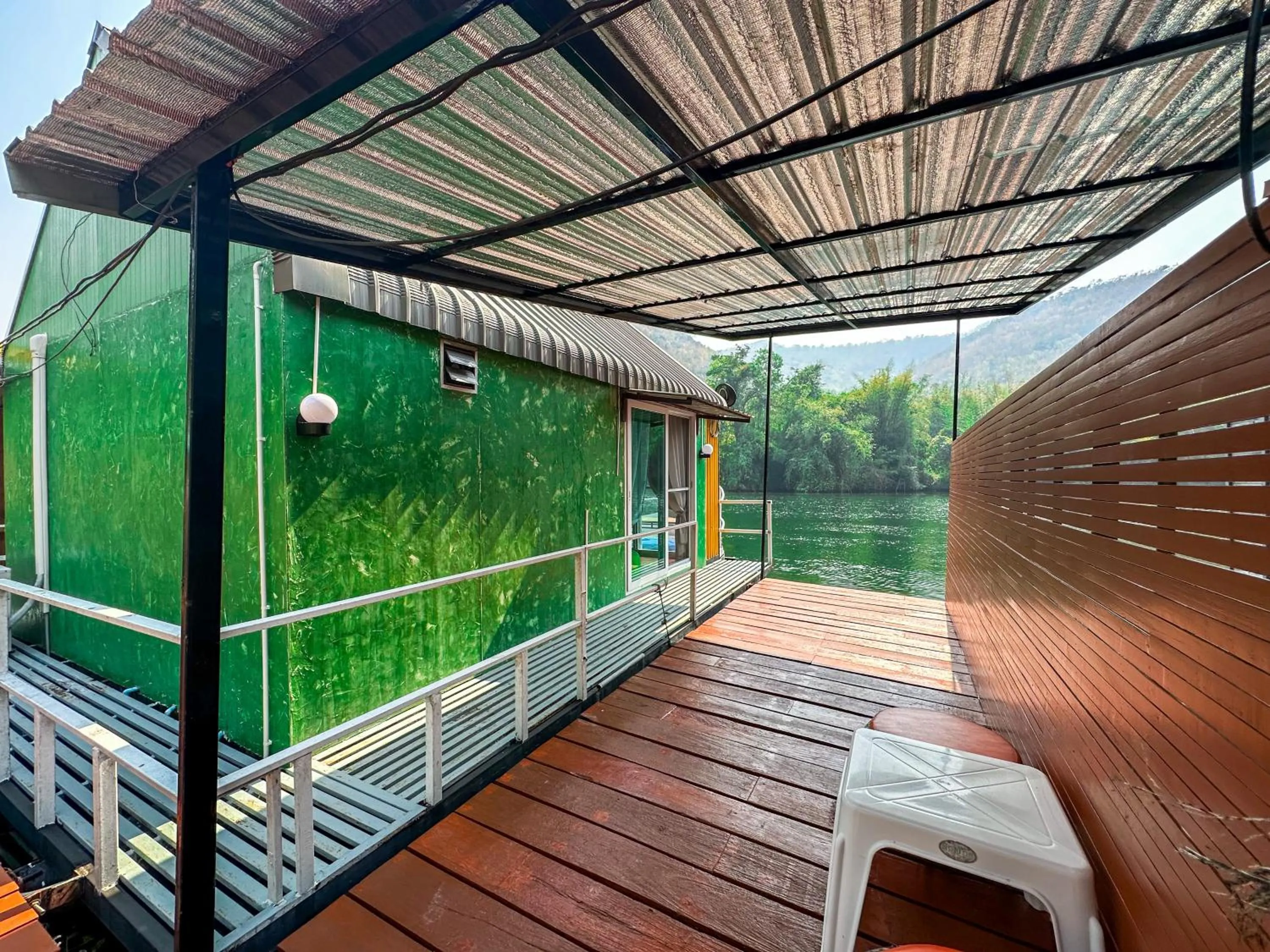 ชอว์ งาทอง รีสอร์ต Chor Ngar Thong Erawan Kanchanaburi