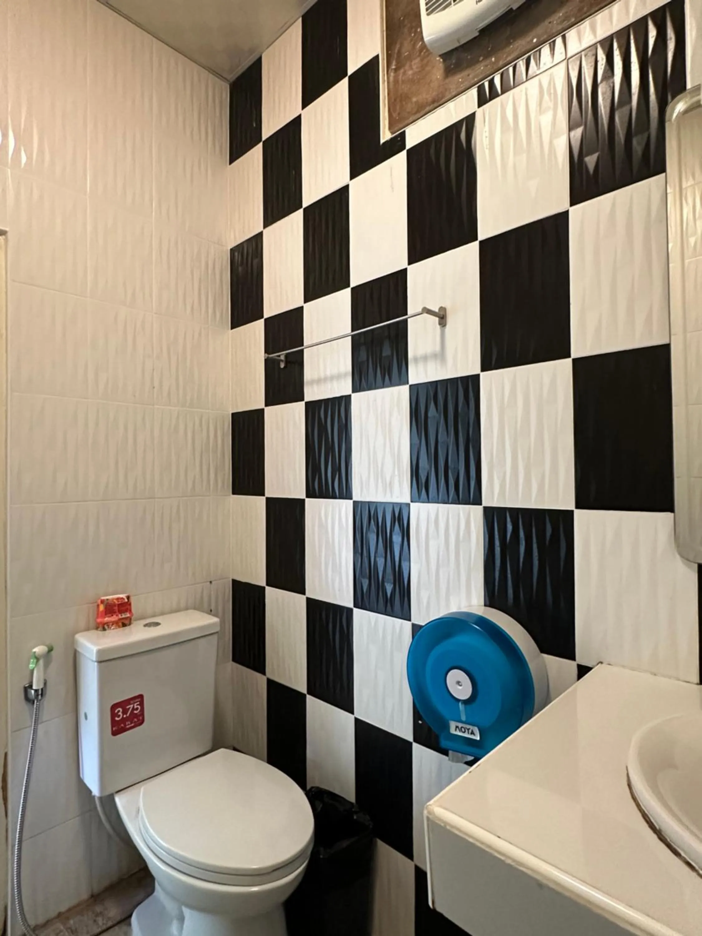 ชอว์ งาทอง รีสอร์ต Chor Ngar Thong Erawan Kanchanaburi