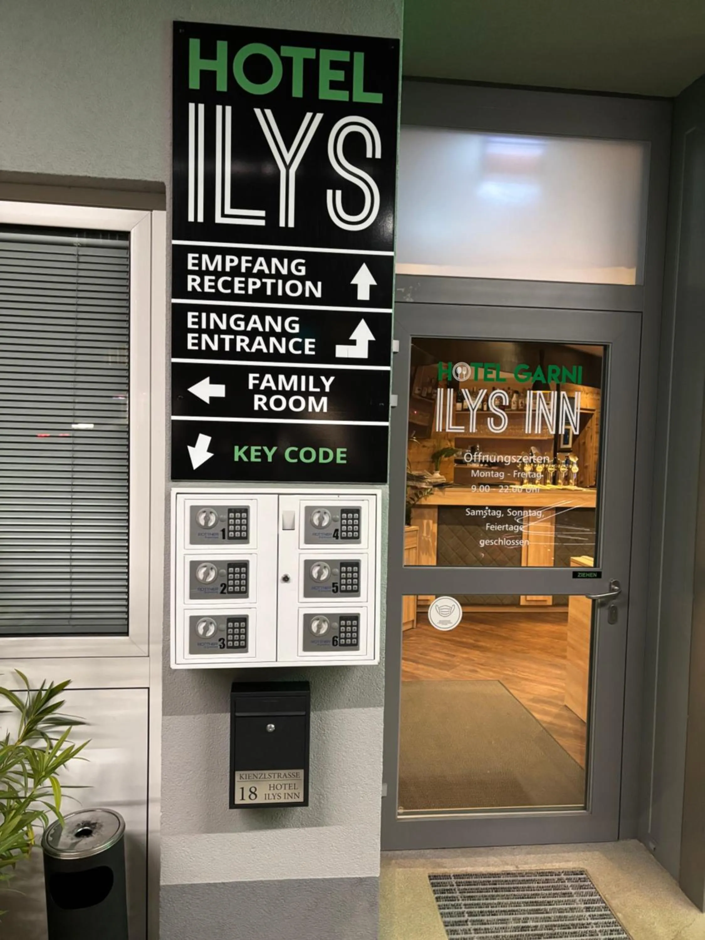 Property building in Hotel Garni Ilys Inn