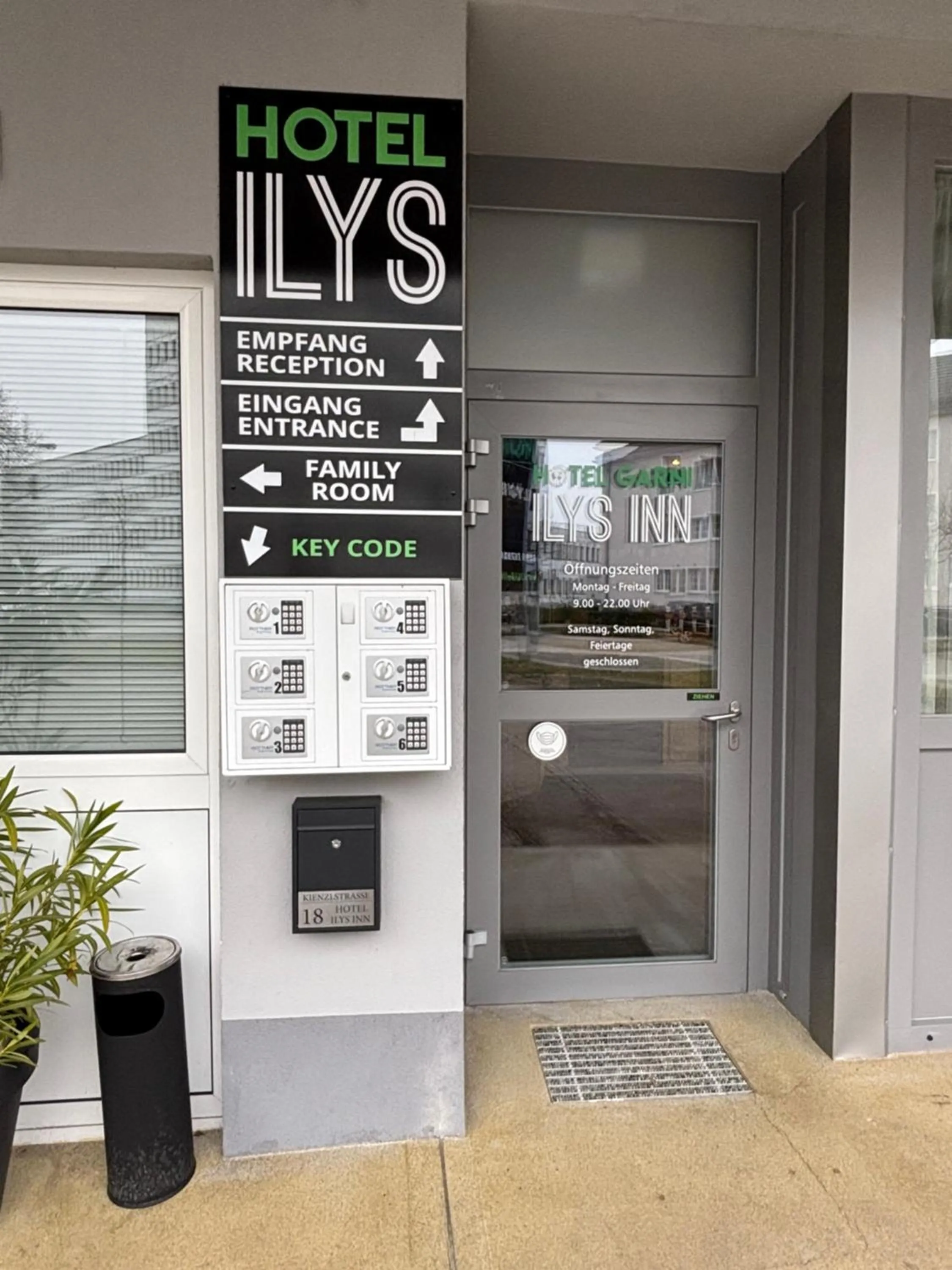 Property building in Hotel Garni Ilys Inn