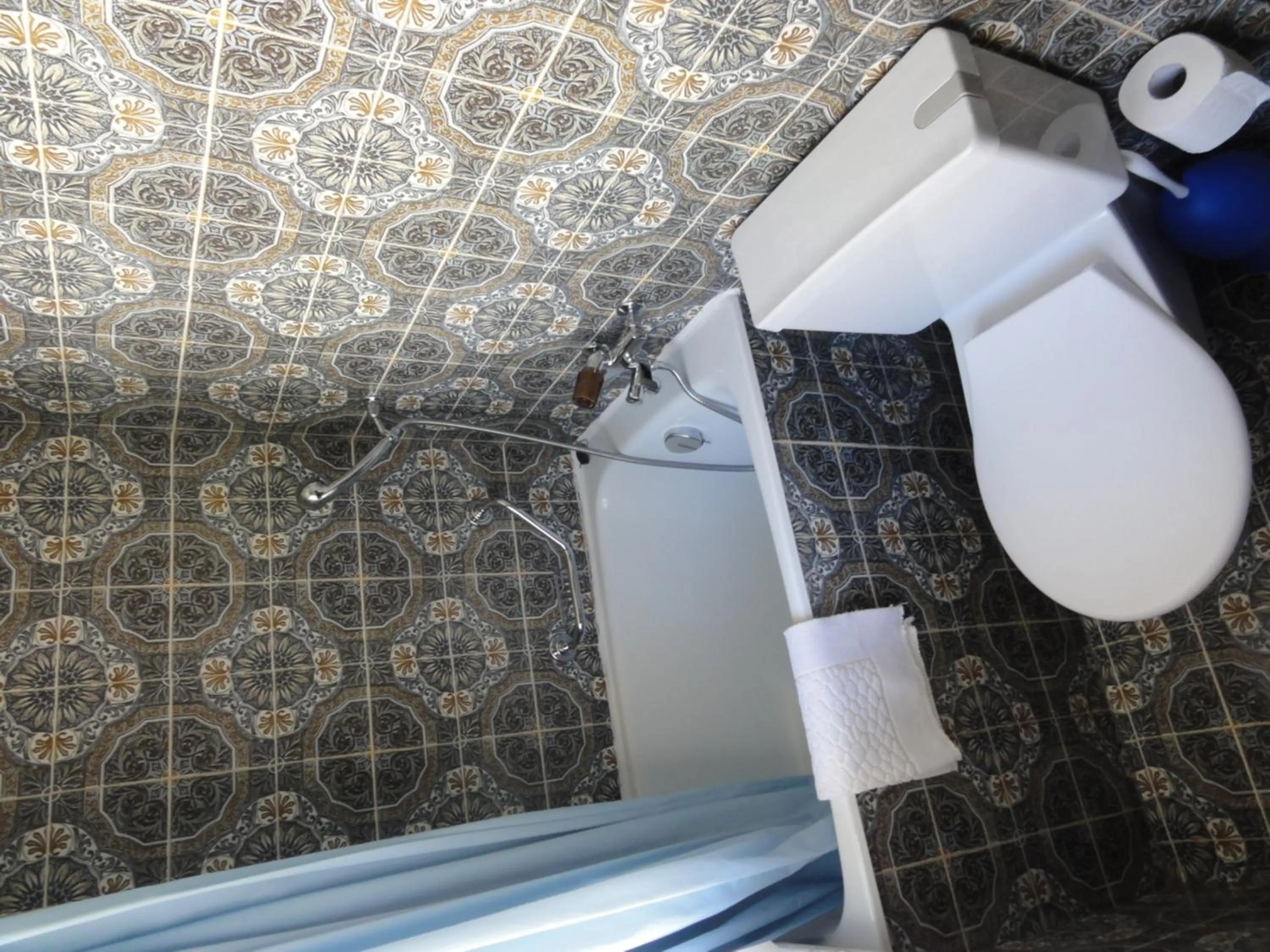 Bathroom in Hotel Cima