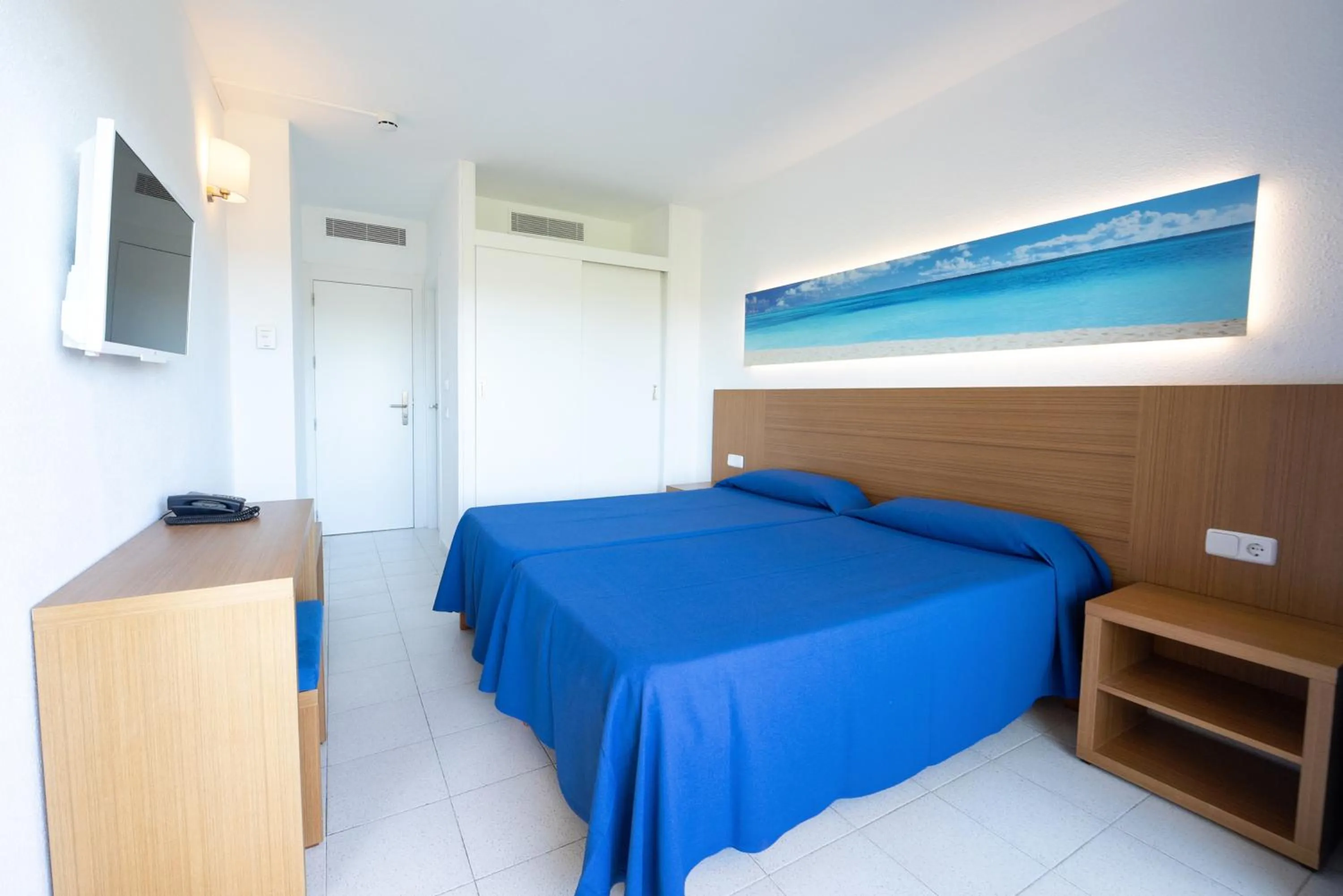 Decorative detail, Bed in Hotel Club Cala Romani