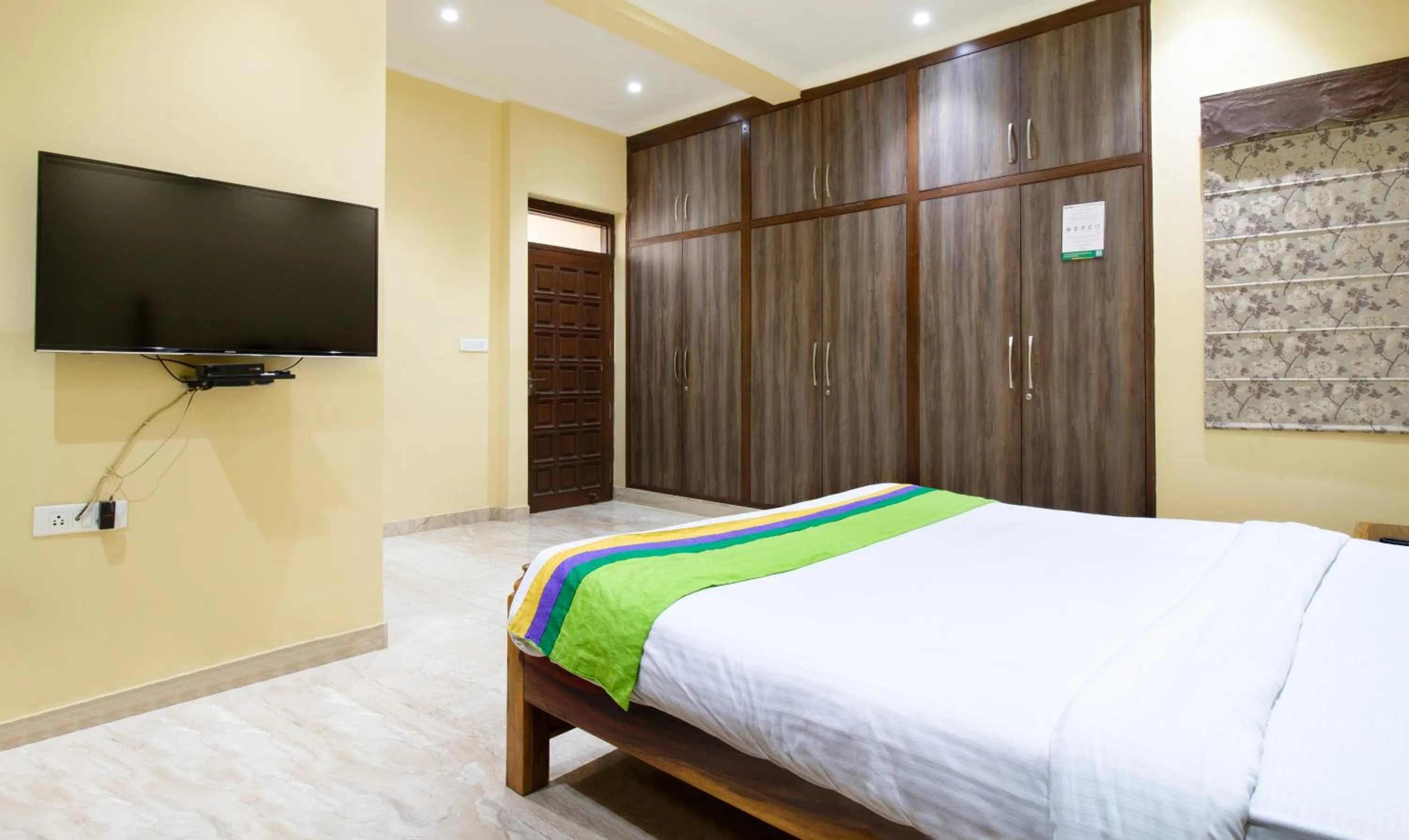 Bedroom, Bed in Treebo The Anchorage Malviya Nagar