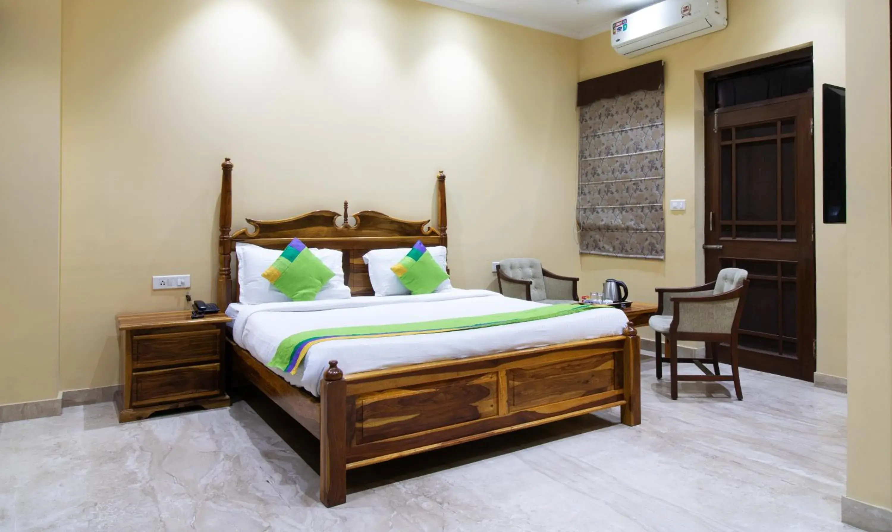 Deluxe Double or Twin Room - single occupancy in Treebo The Anchorage Malviya Nagar Deluxe Double or Twin Room - single occupancy in Treebo The Anchorage Malviya Nagar