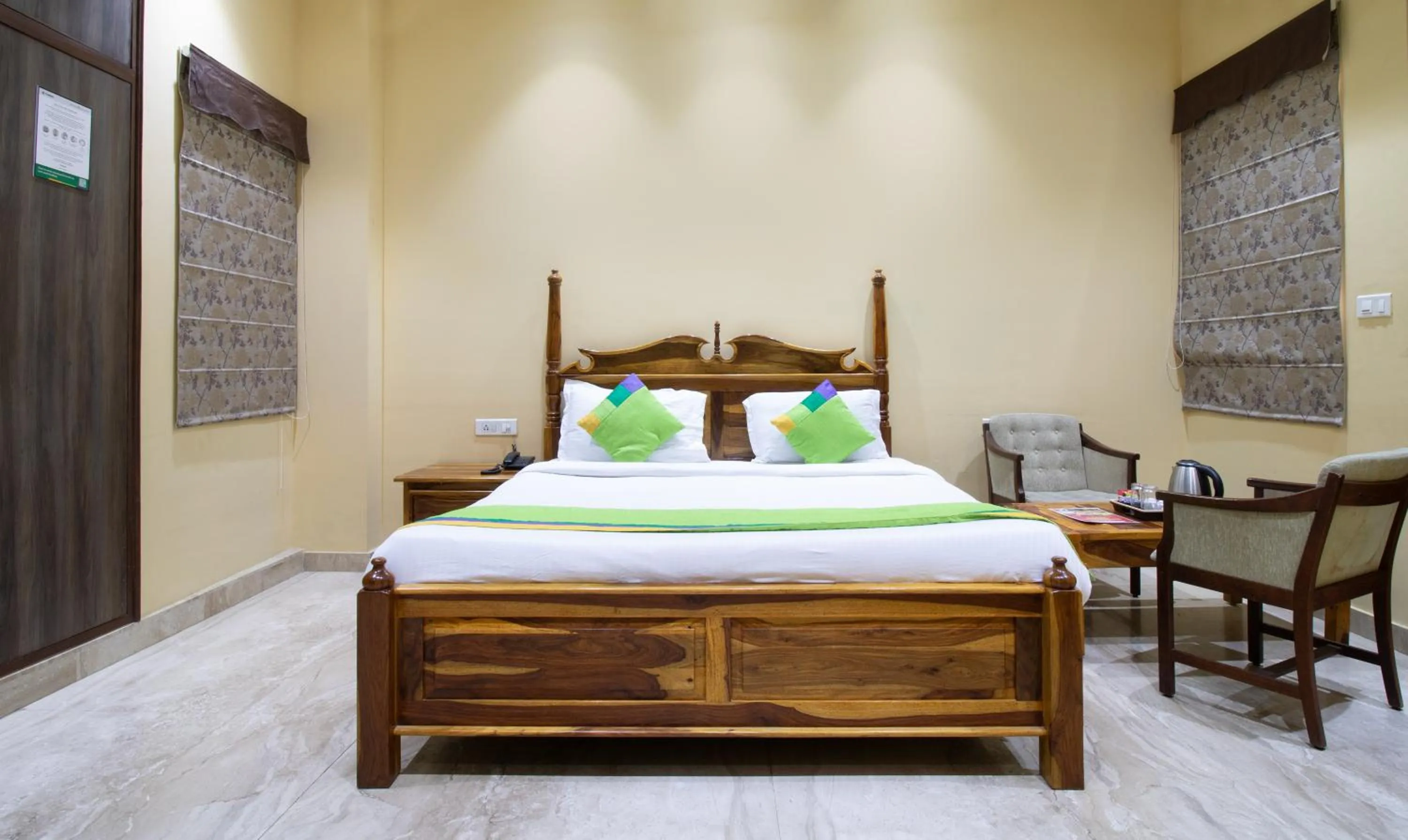 Bedroom, Bed in Treebo The Anchorage Malviya Nagar