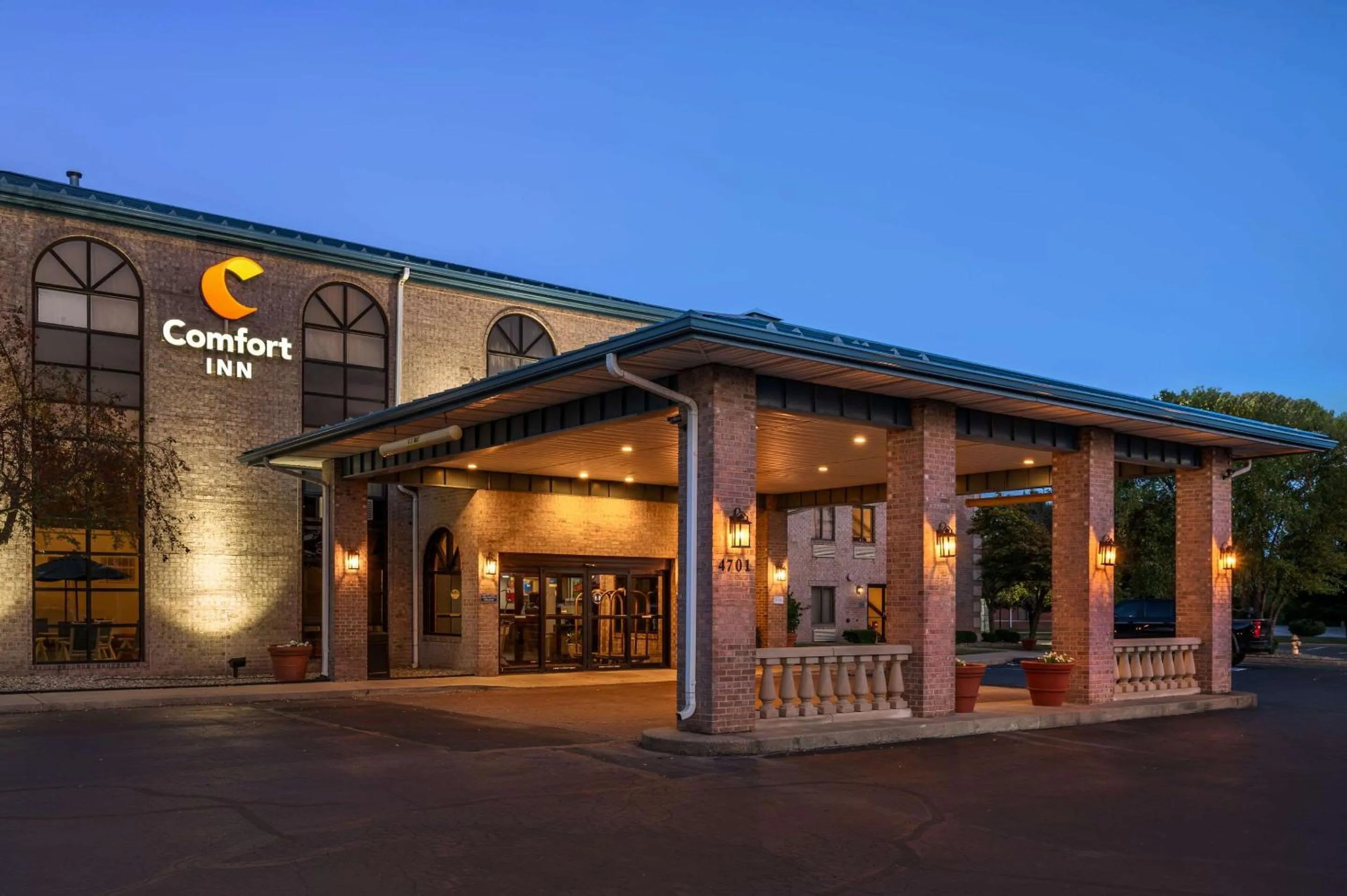 Property building in Comfort Inn Lafayette I-65