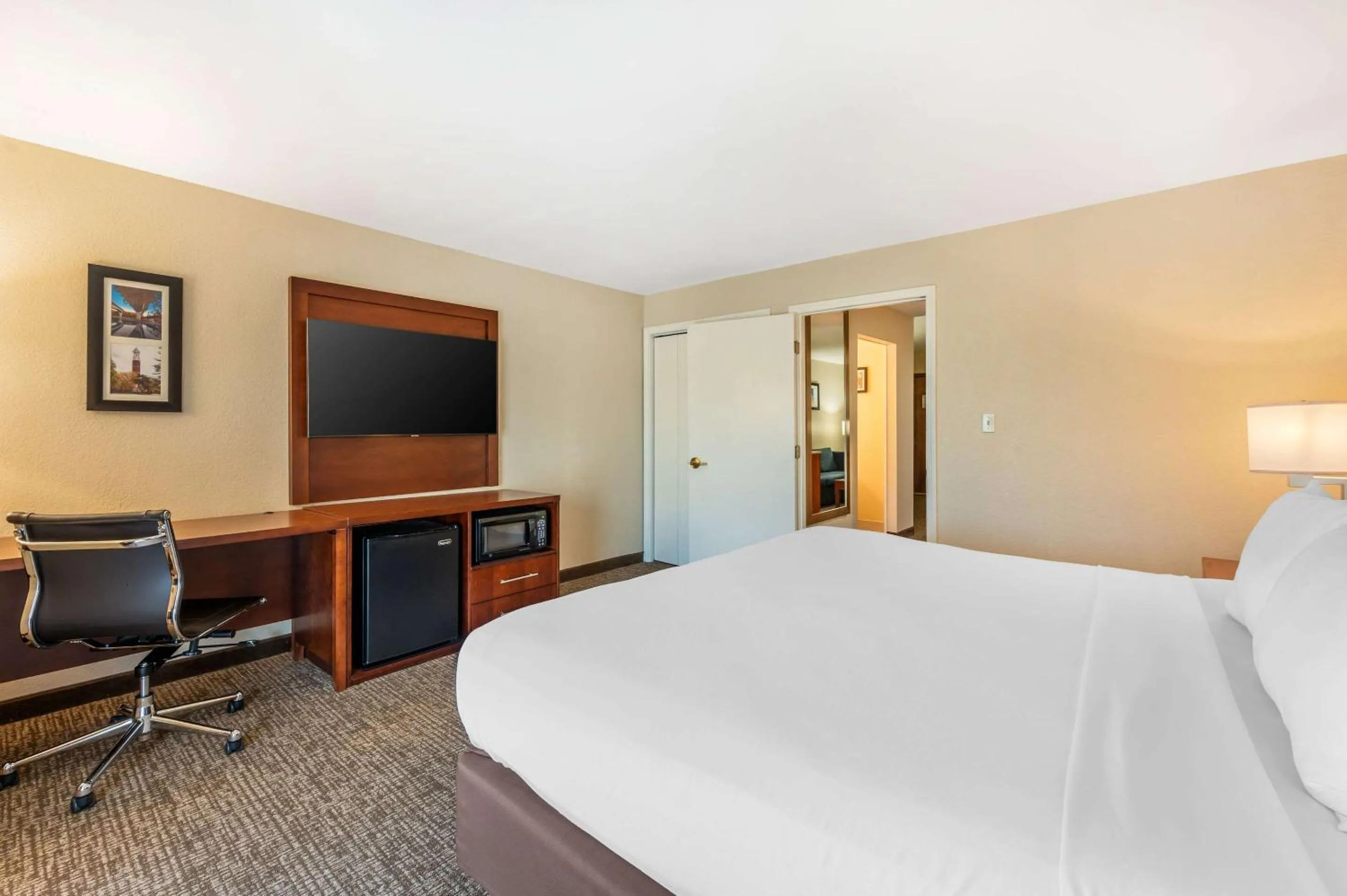 Bedroom, Bed in Comfort Inn Lafayette I-65