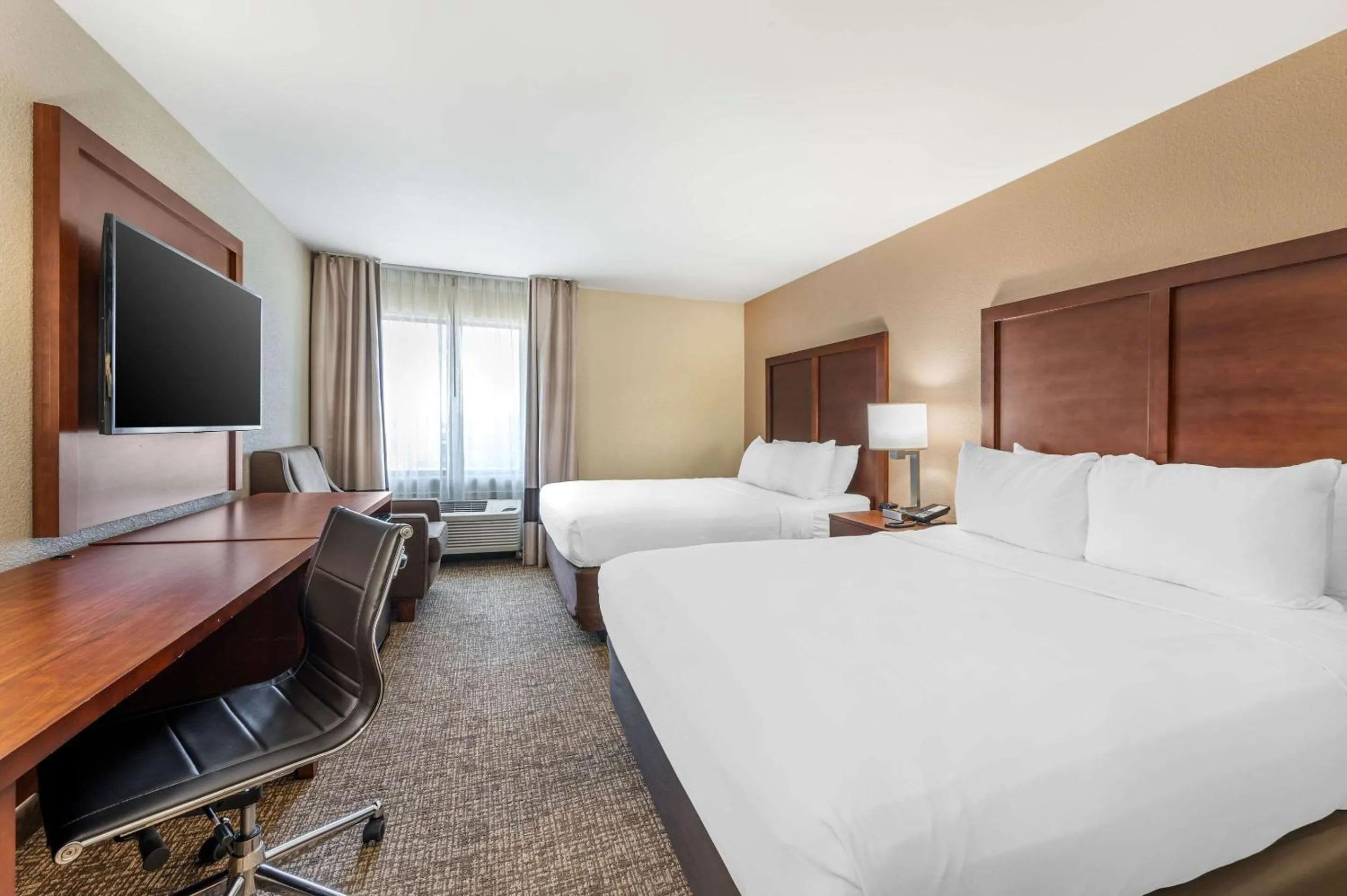 Bedroom, Bed in Comfort Inn Lafayette I-65