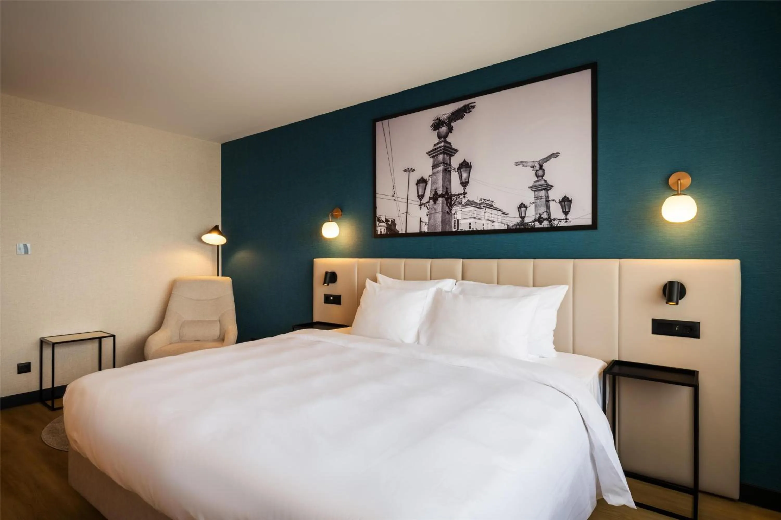 Bedroom, Bed in Metropolitan Hotel Sofia, a member of Radisson Individuals