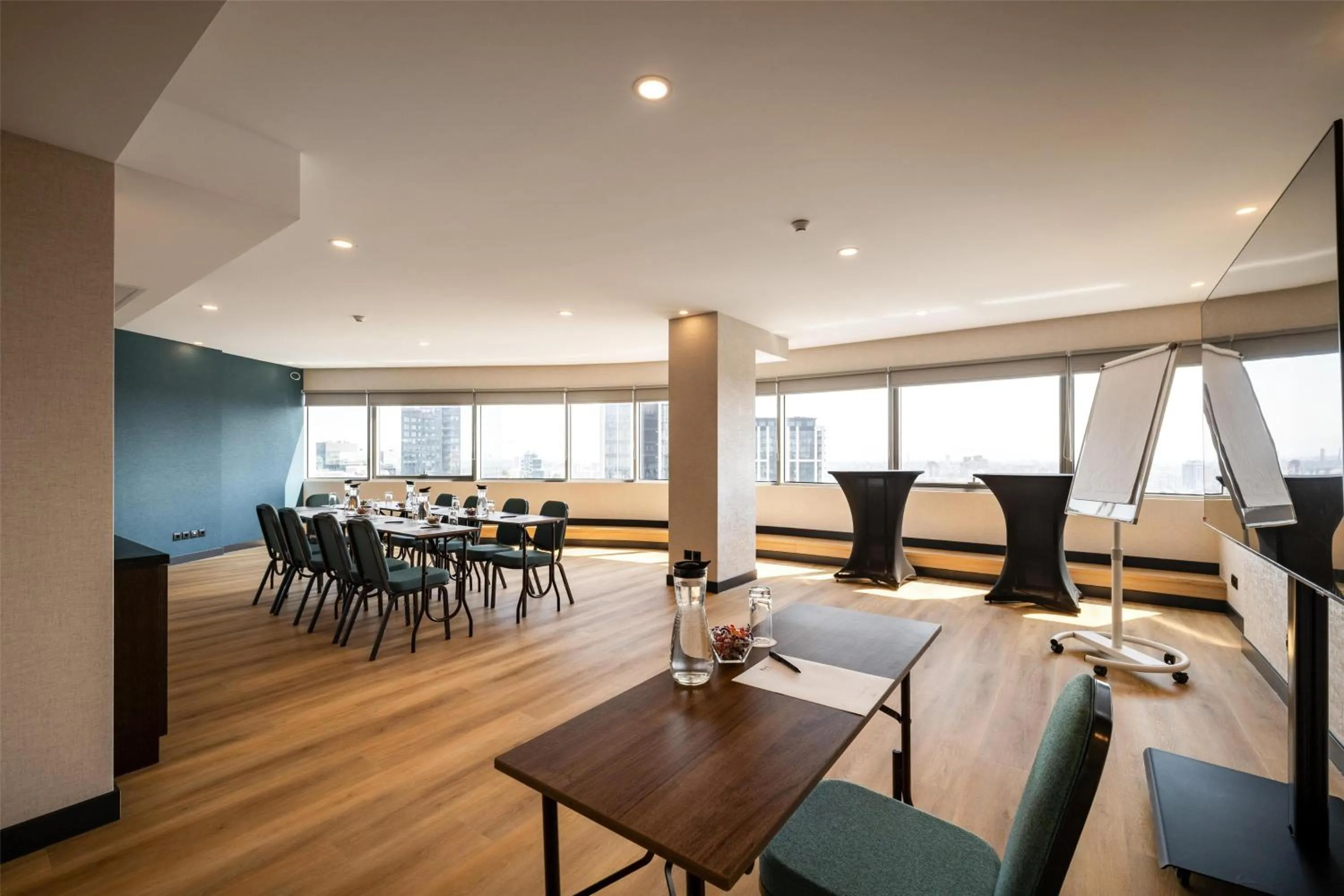 Meeting/conference room in Metropolitan Hotel Sofia, a member of Radisson Individuals