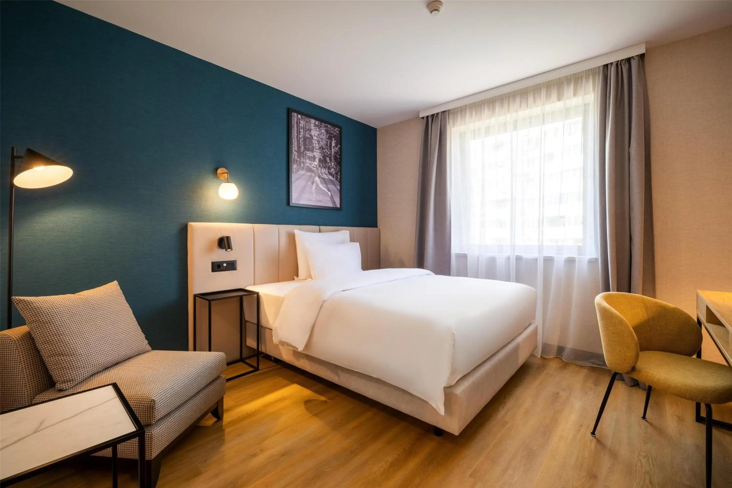 Bedroom, Bed in Metropolitan Hotel Sofia, a member of Radisson Individuals