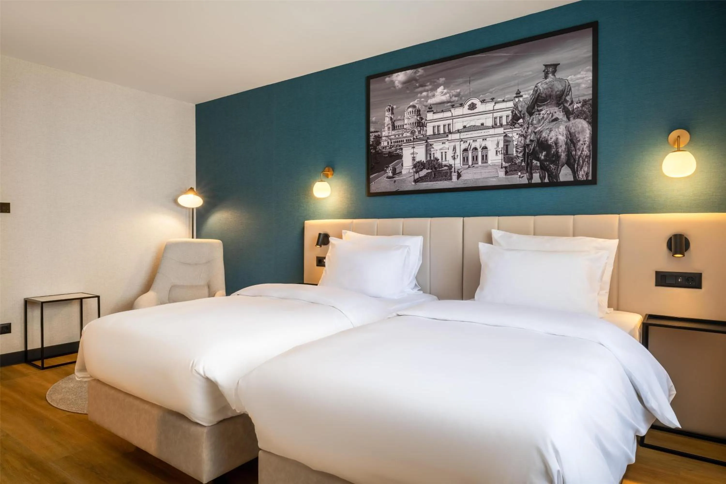 Bedroom, Bed in Metropolitan Hotel Sofia, a member of Radisson Individuals