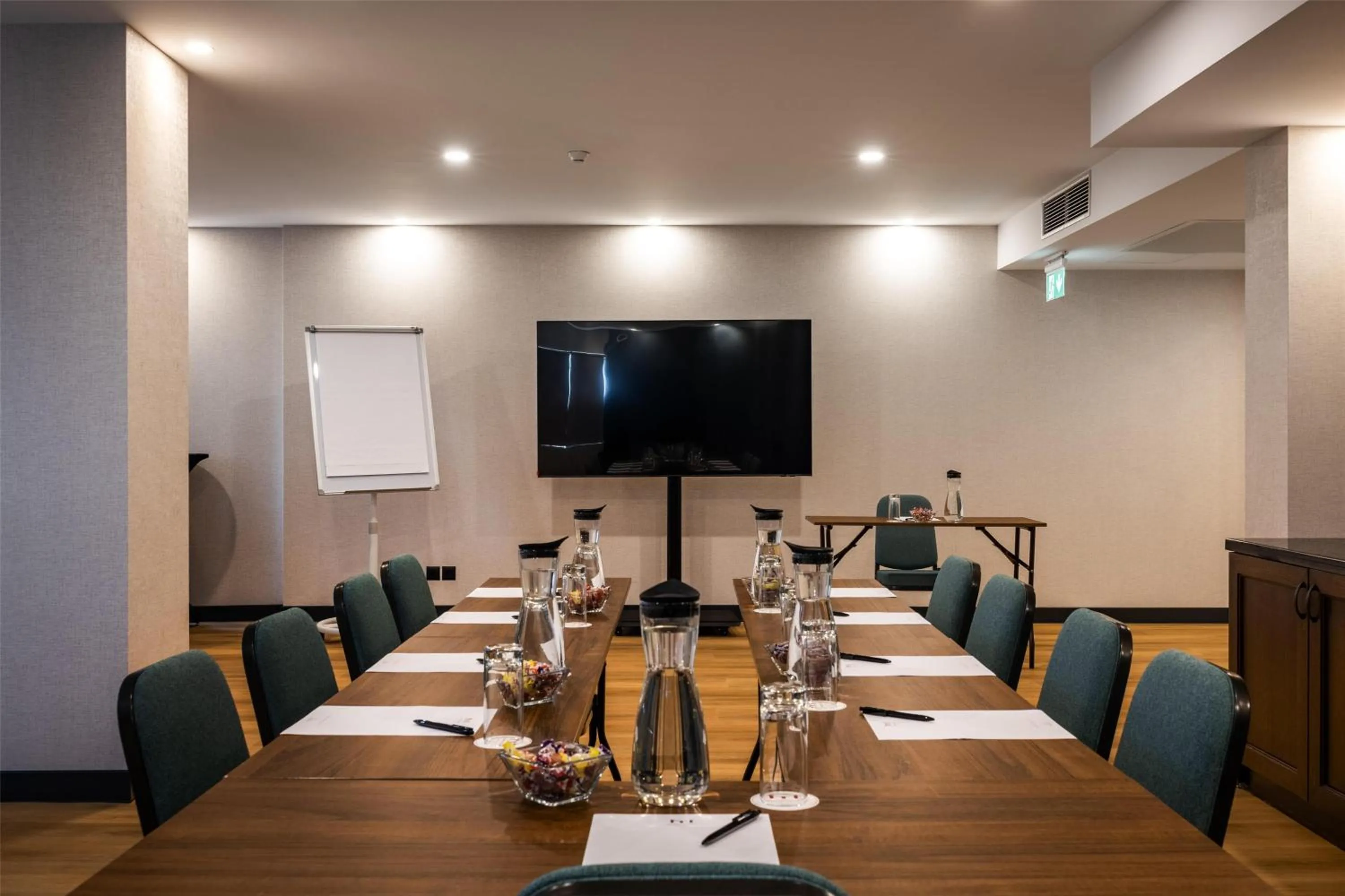 Meeting/conference room in Metropolitan Hotel Sofia, a member of Radisson Individuals