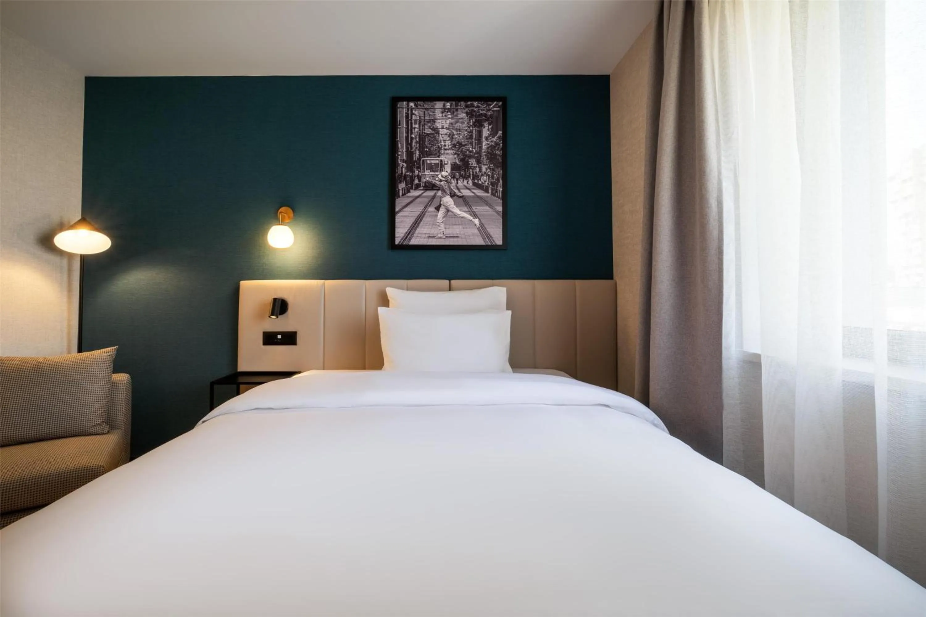 Bedroom, Bed in Metropolitan Hotel Sofia, a member of Radisson Individuals