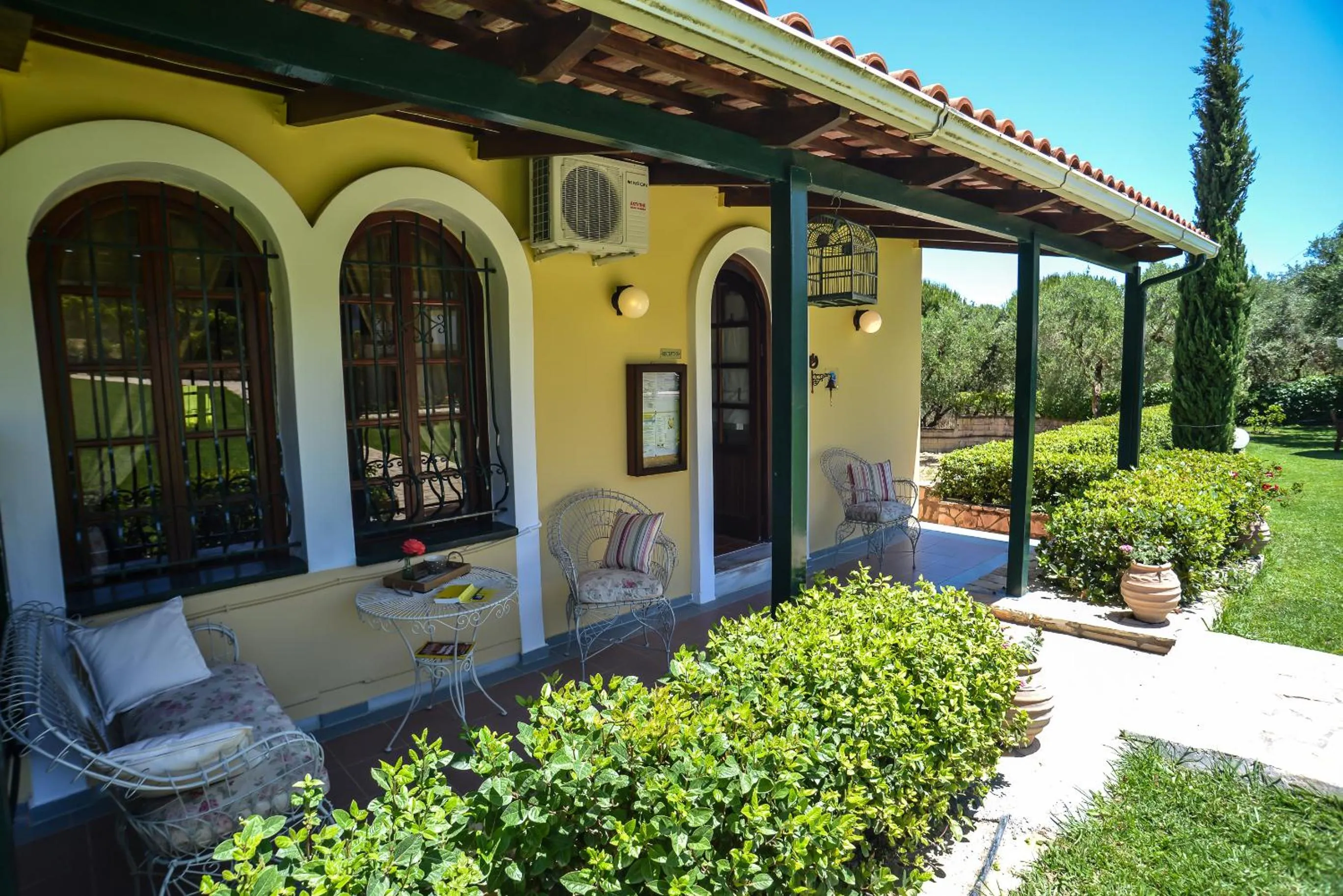 Lobby or reception in Amboula Beach Apartments