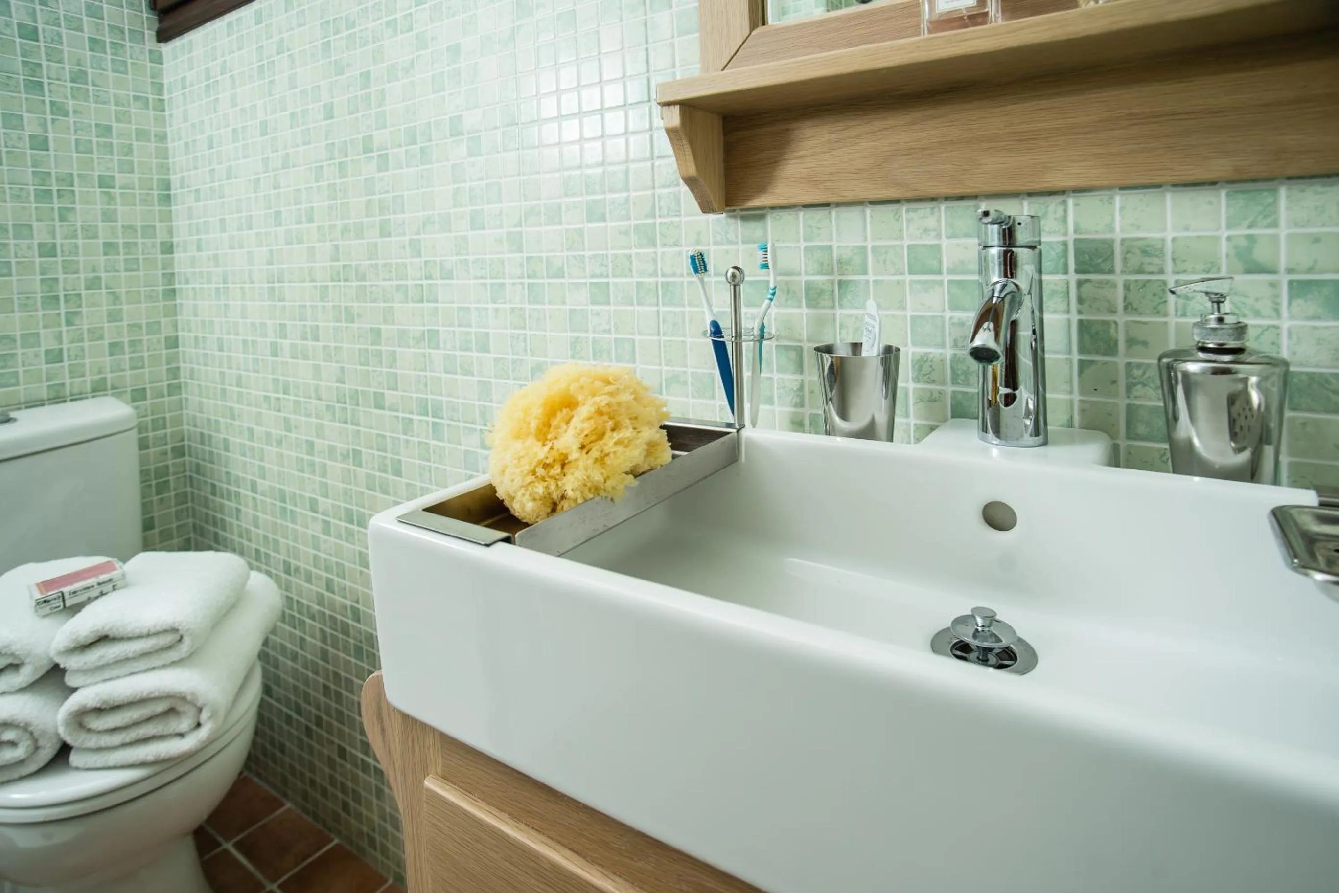 Bathroom in Amboula Beach Apartments