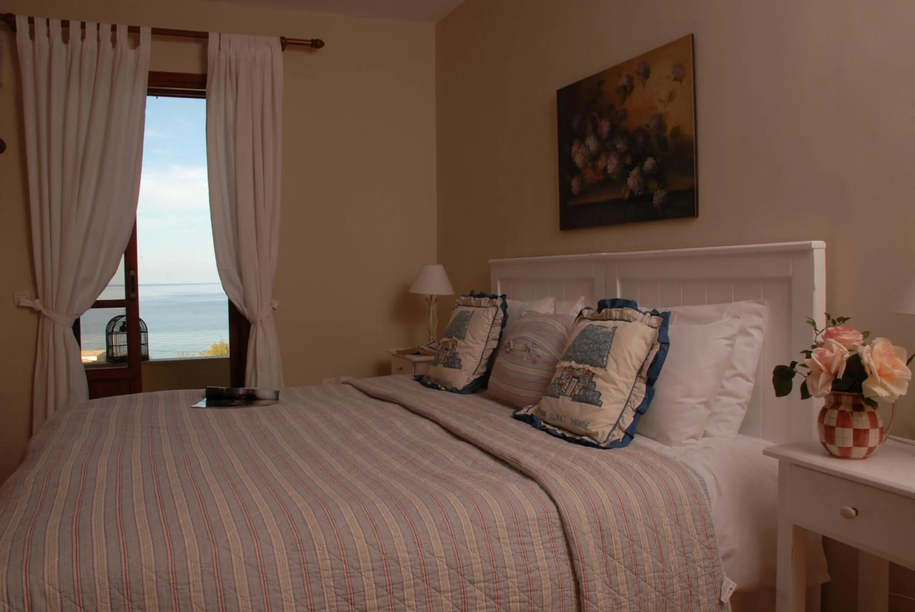 Bedroom, Bed in Amboula Beach Apartments