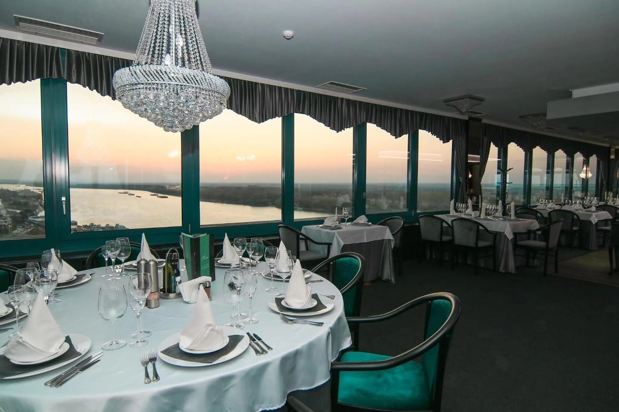 Restaurant/places to eat in Grand Hotel Riga