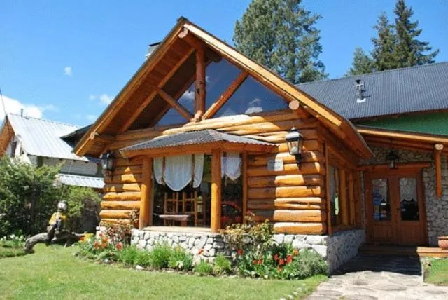 Facade/entrance in Hostería Traunco