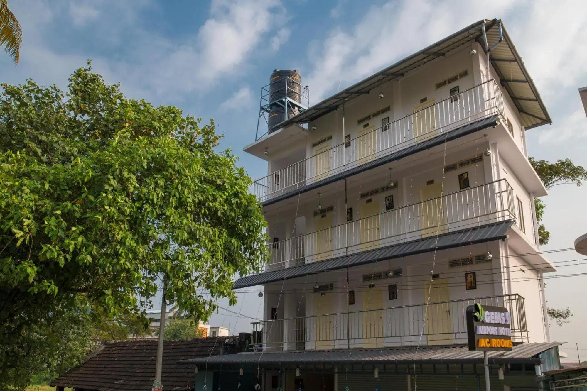 Gems 9 Airport Hotel Gems 9 Airport Hotel