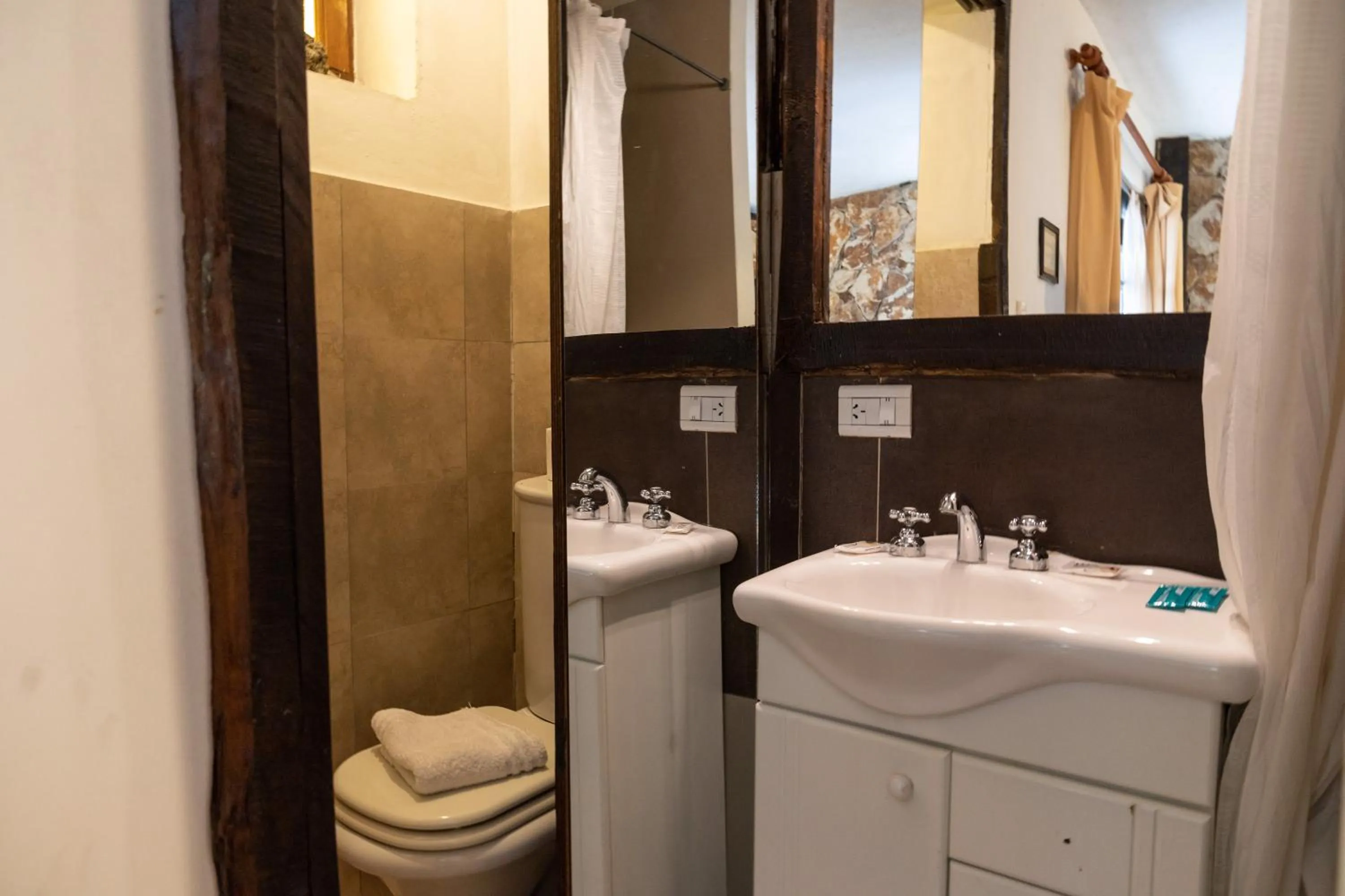 Bathroom in Posada Del Fin Del Mundo