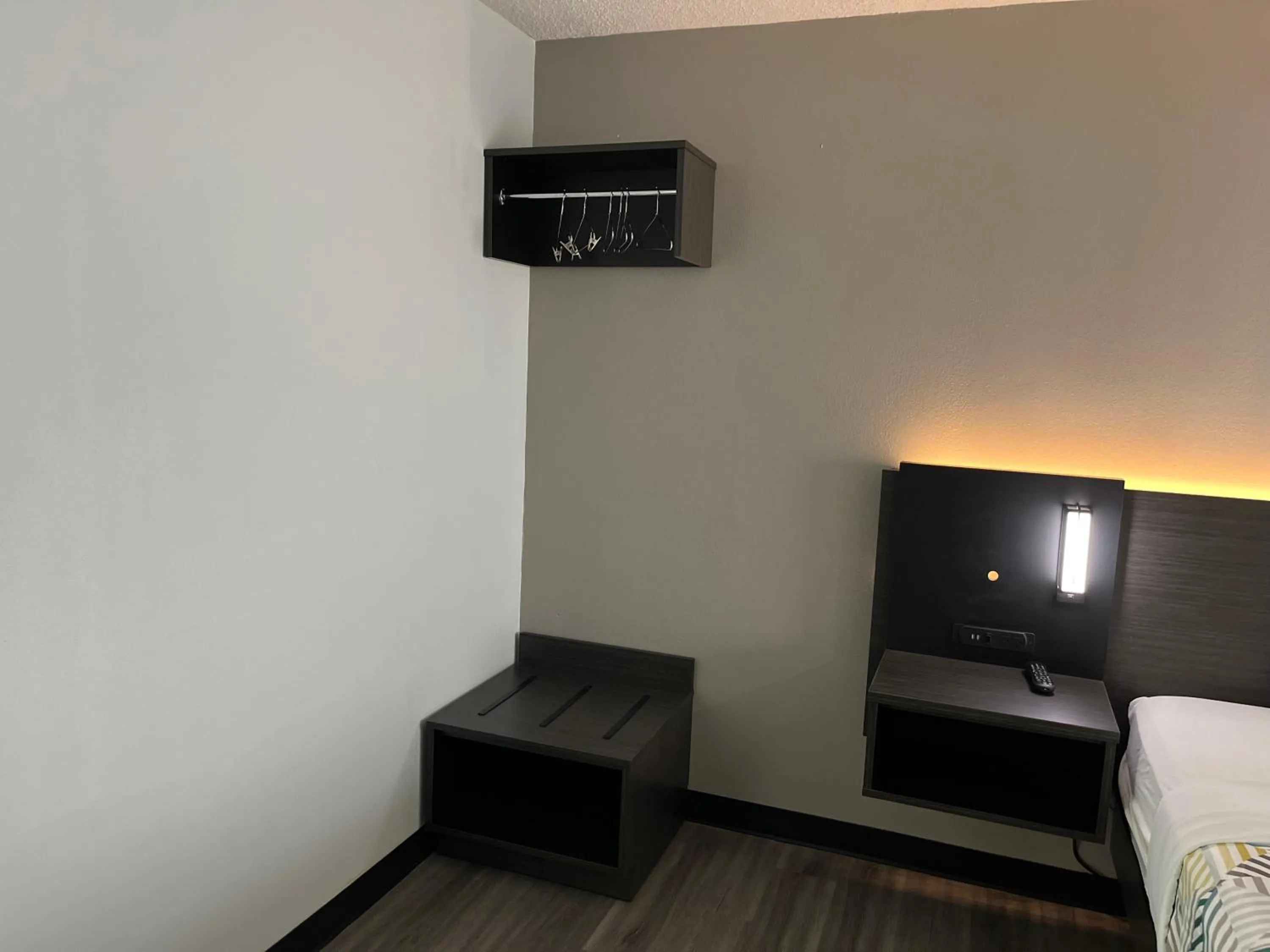 Bedroom in Motel 6-Lafayette, IN