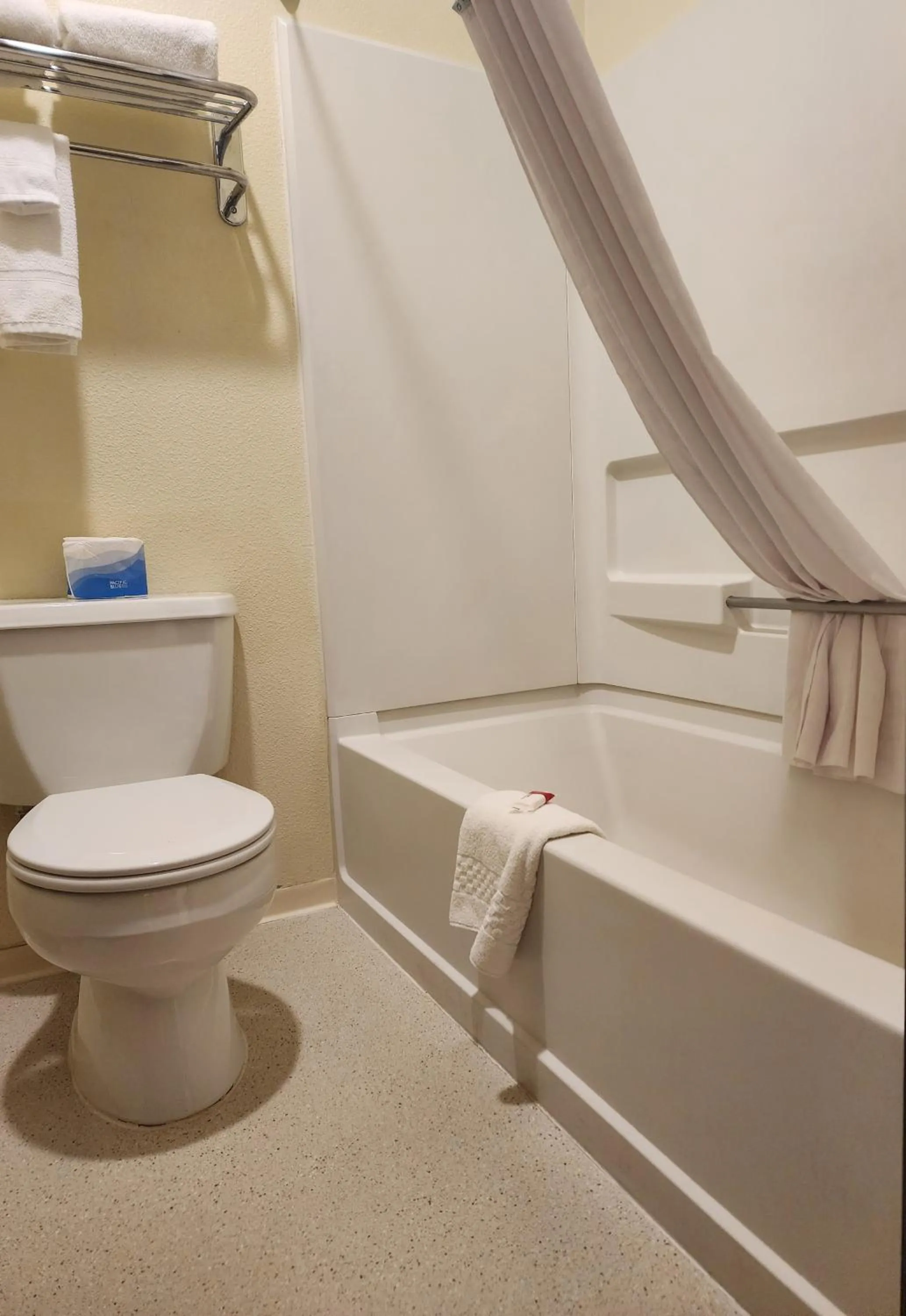 Bathroom in Days Inn by Wyndham Missoula Airport