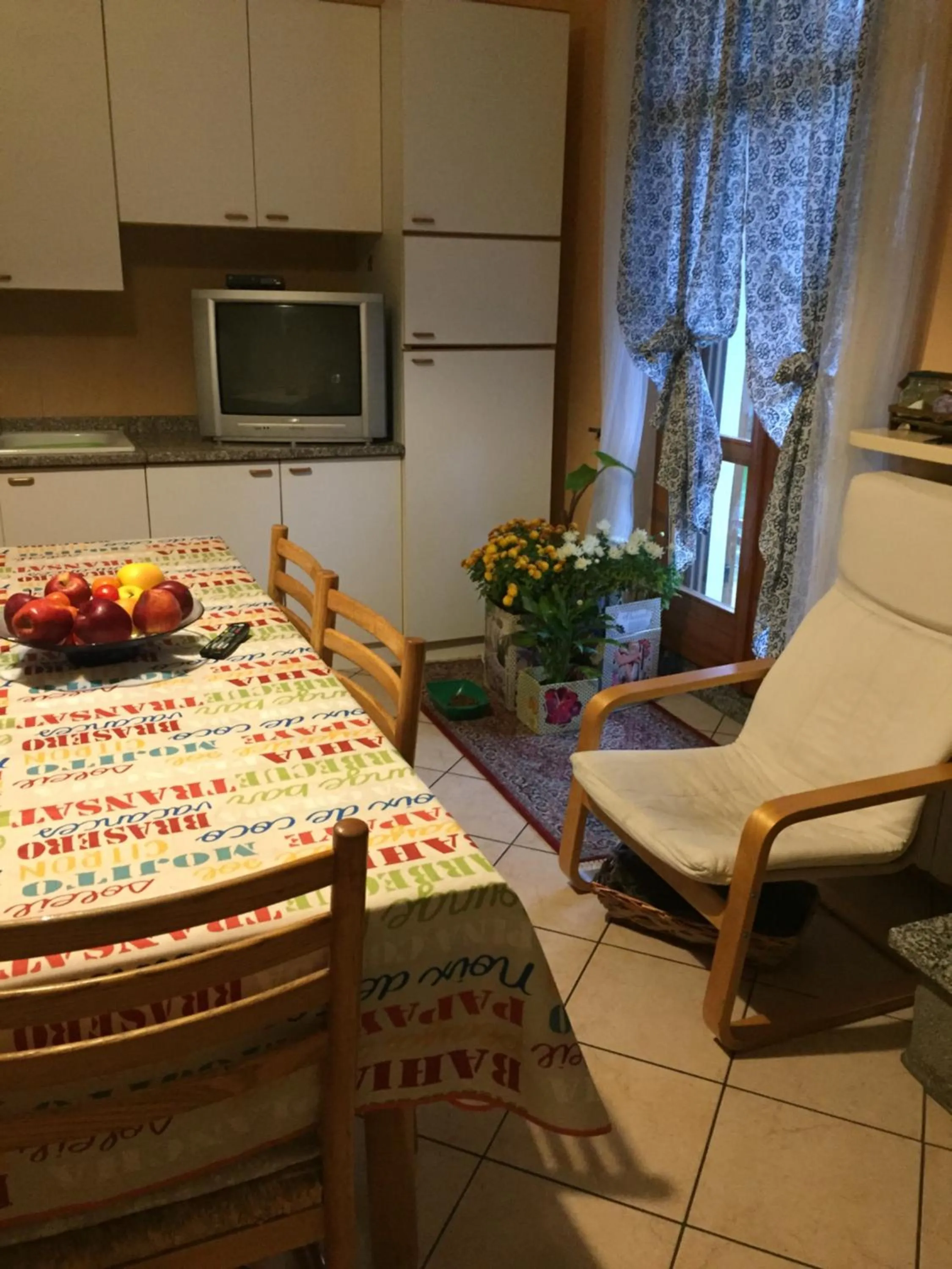 Dining area in B & B Da Giusy