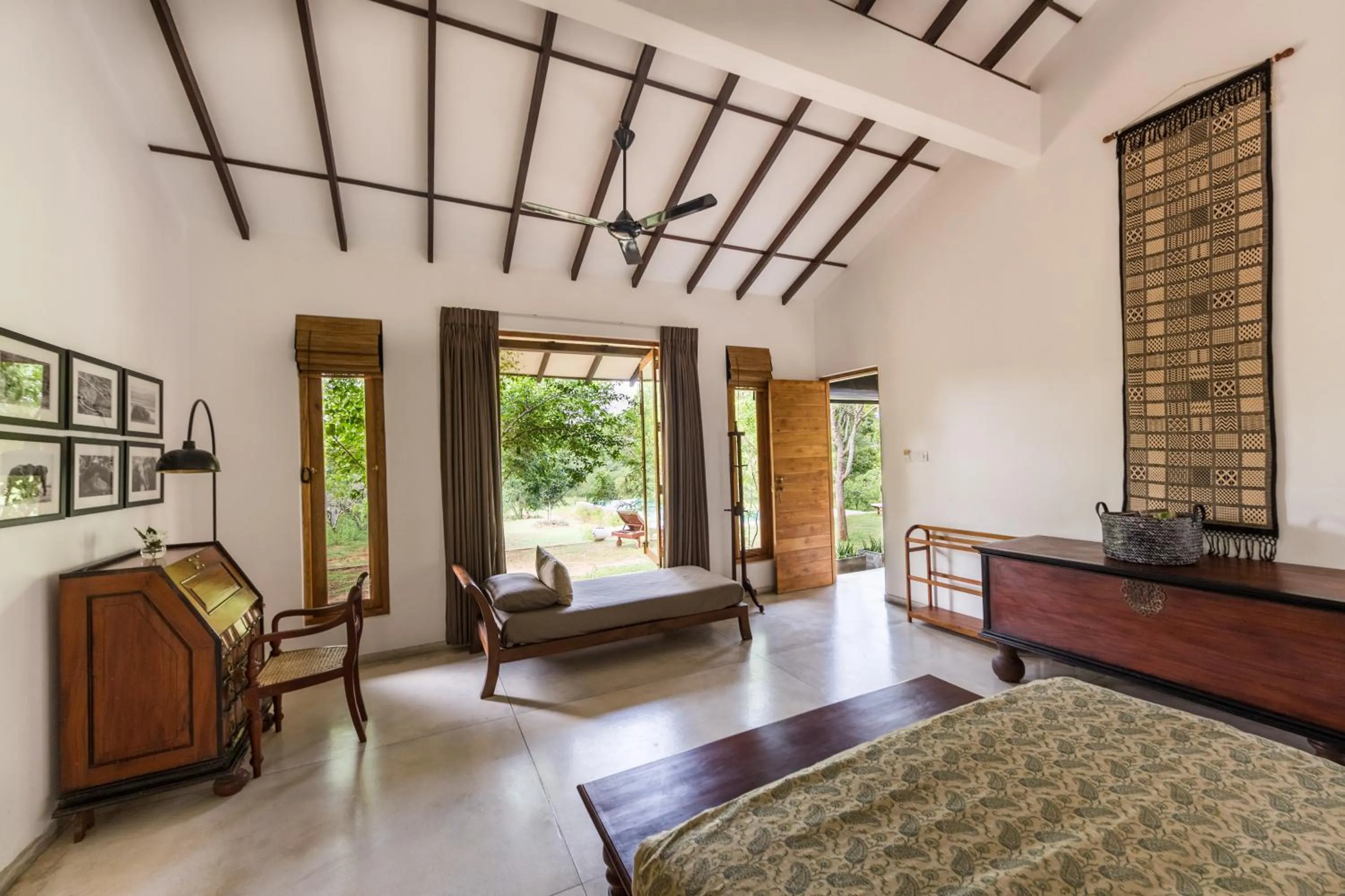 Bed in Nyne Hotels Mayur Lodge - Yala - All Inclusive