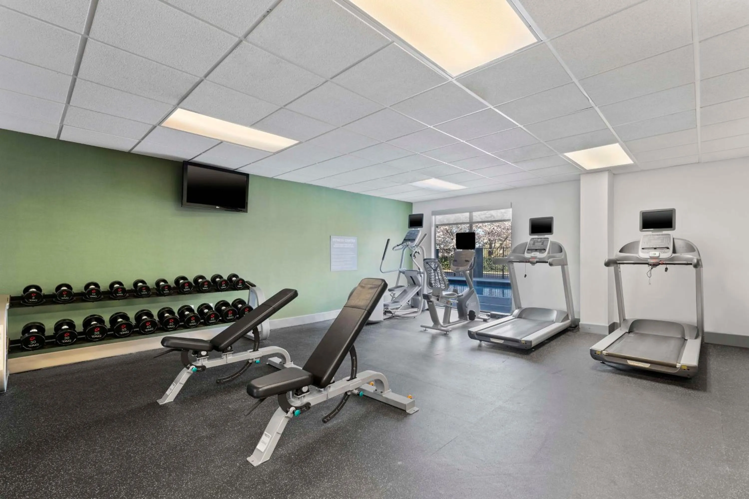 Fitness centre/facilities in Wingate by Wyndham Greensboro
