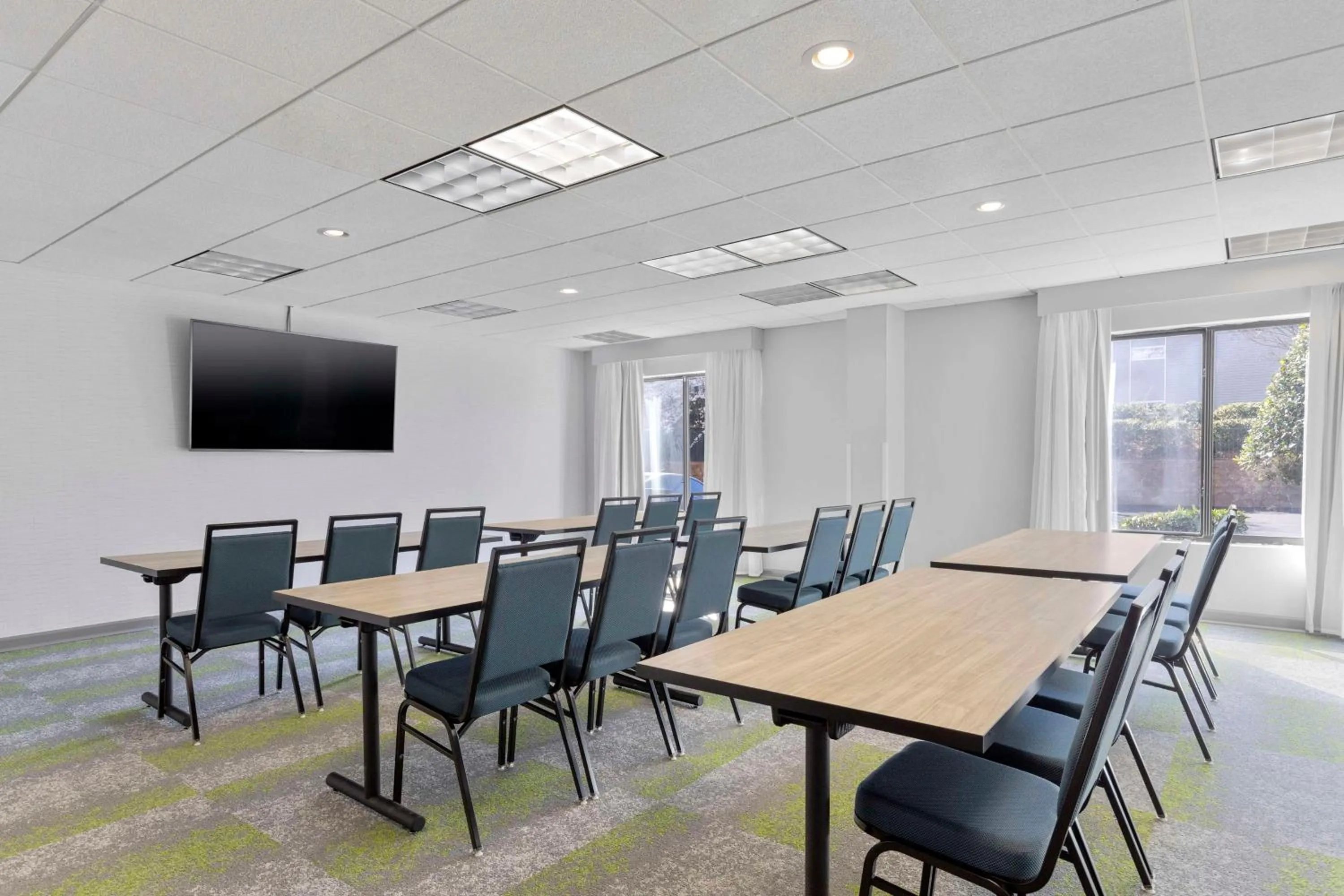 Meeting/conference room in Wingate by Wyndham Greensboro