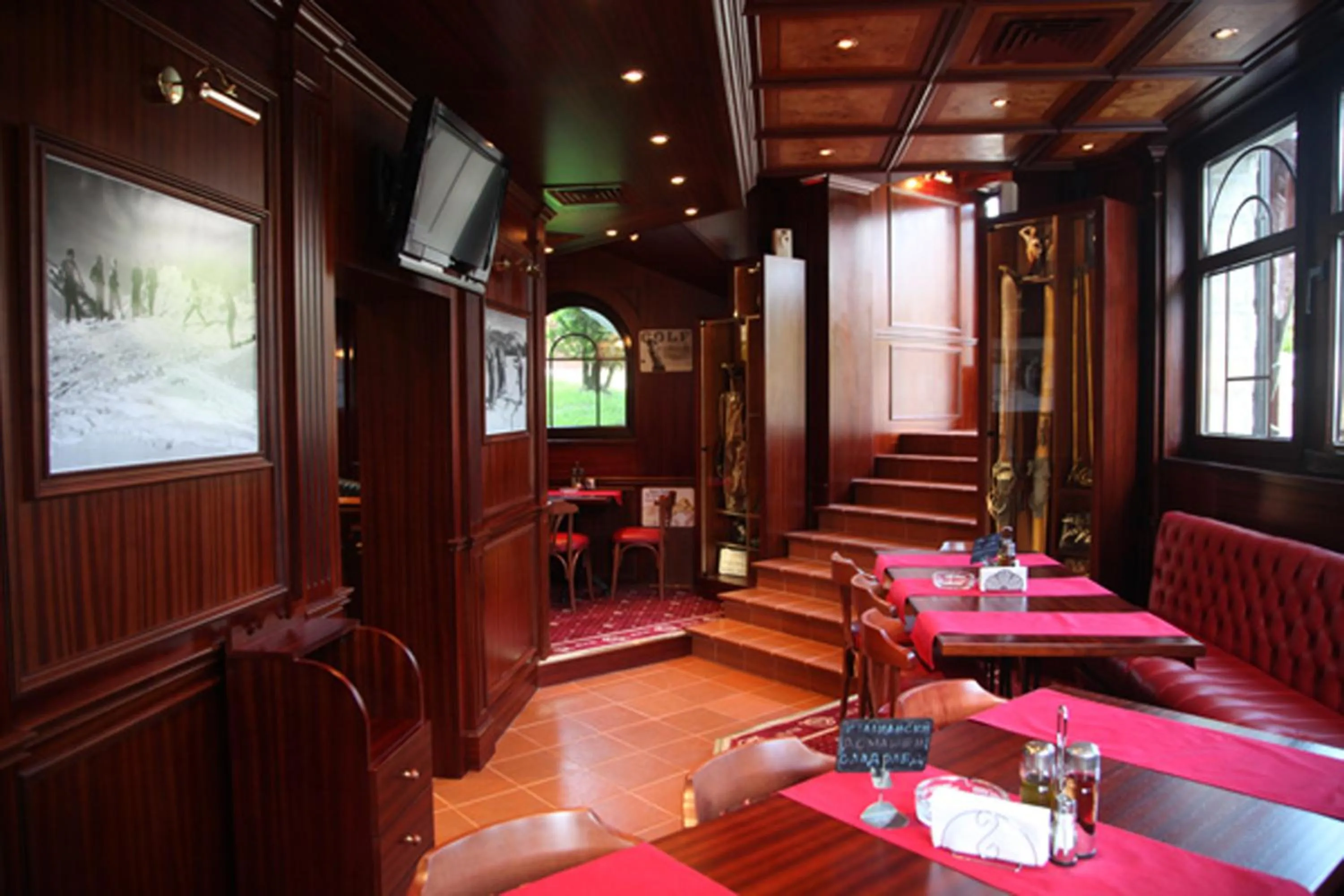 Restaurant/places to eat in Alpin Borovets, Алпин Боровец