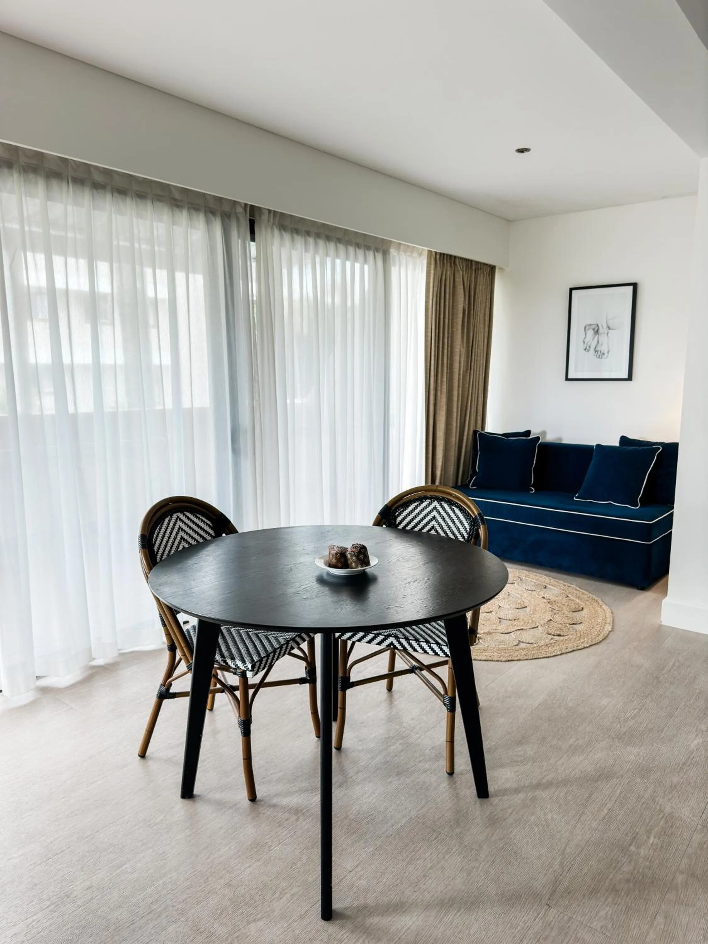 Living room in Waves Byron Bay