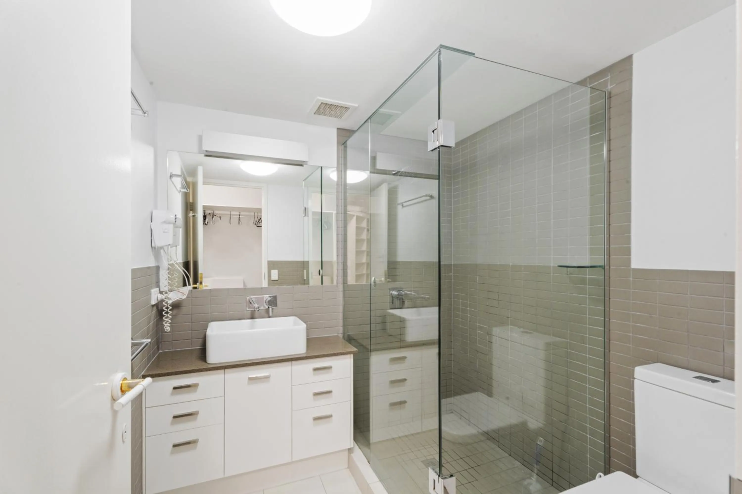 Charlton on The Esplanade