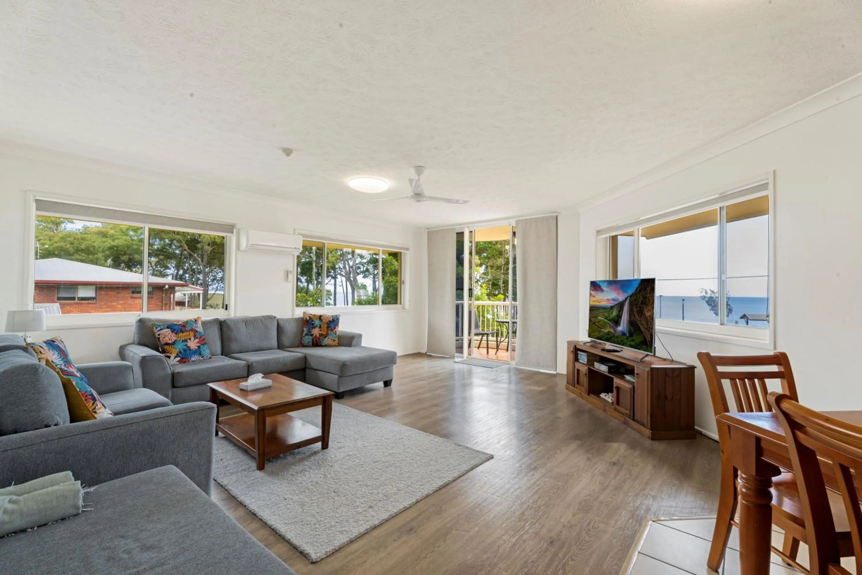 Charlton on The Esplanade