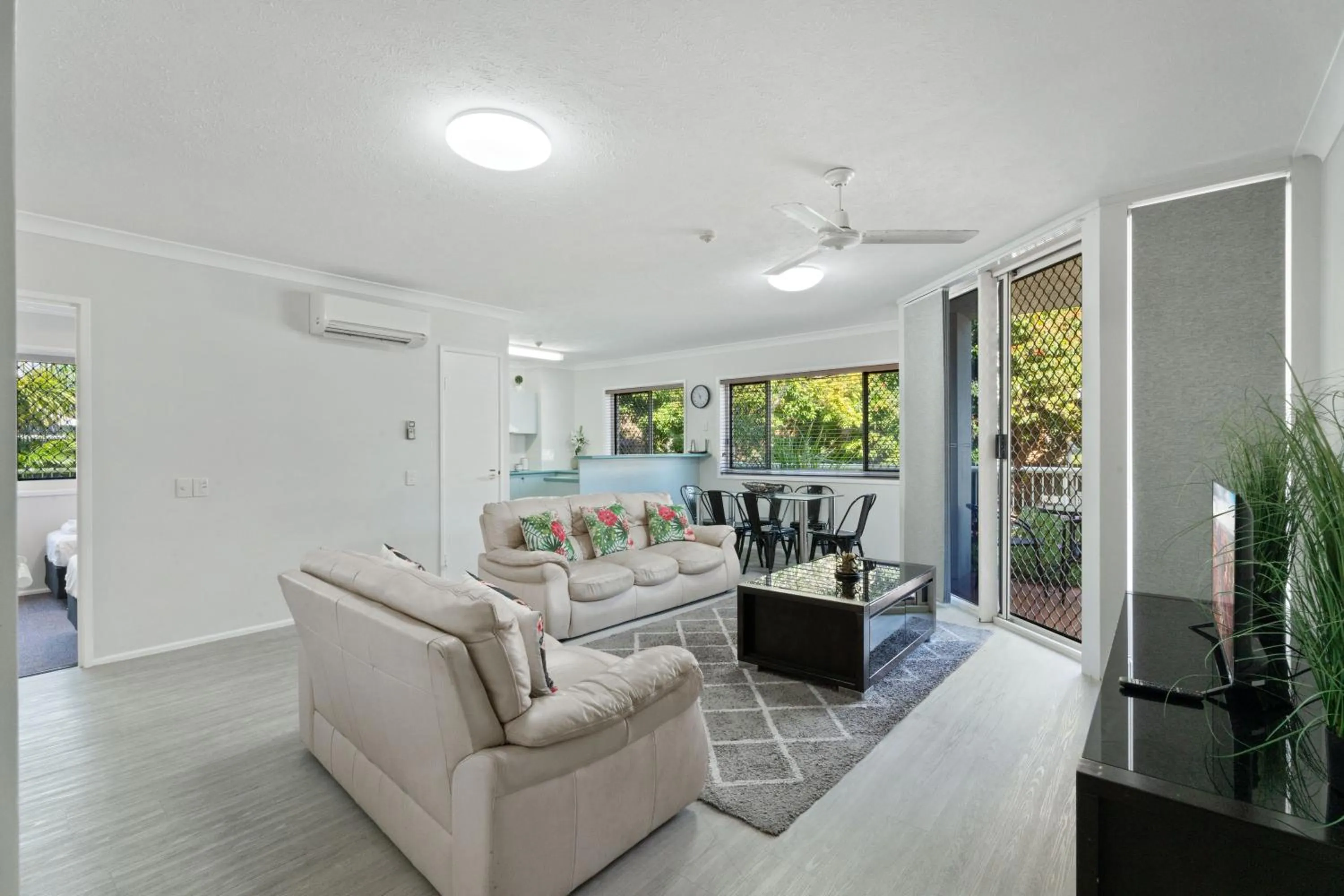 Charlton on The Esplanade