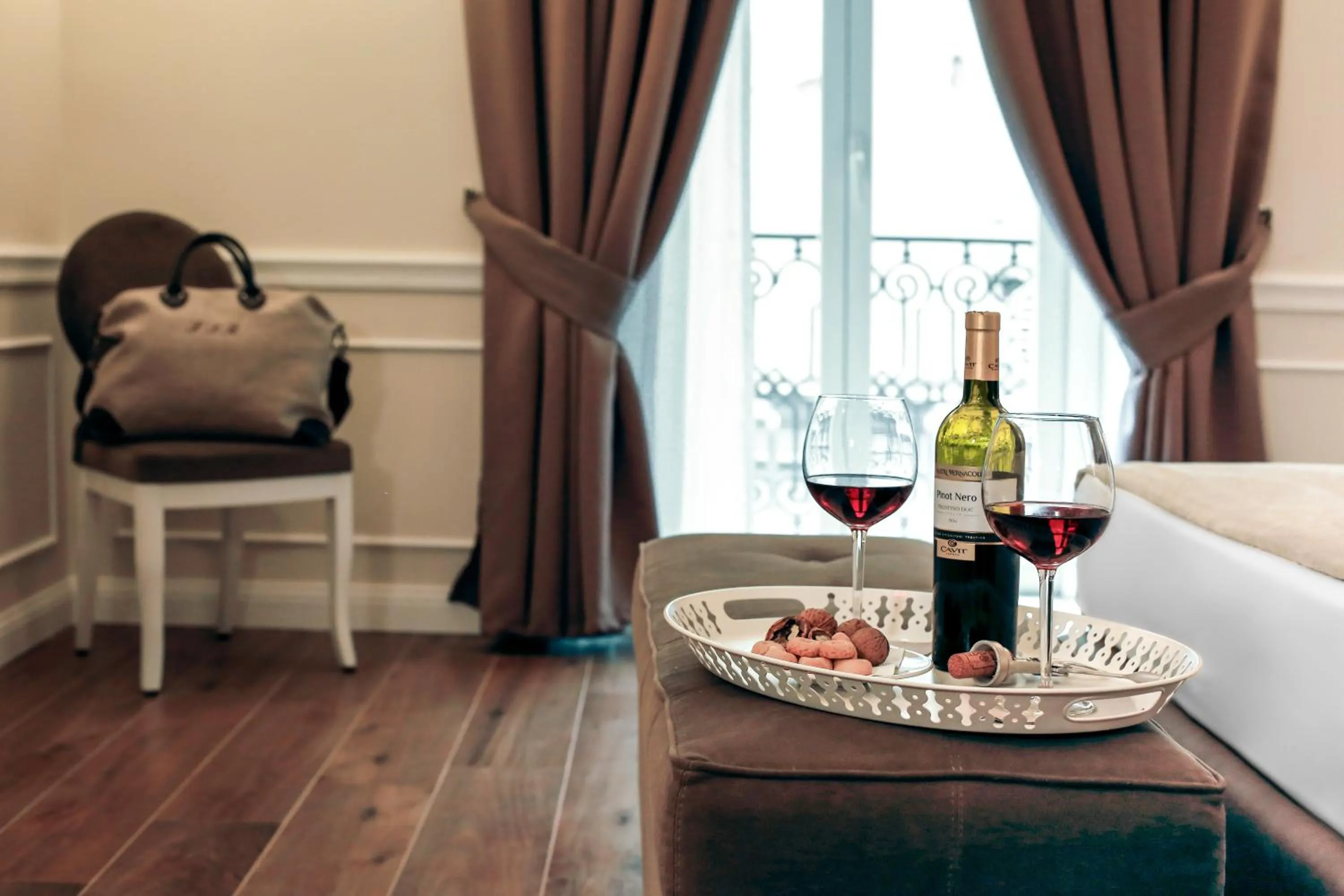 Decorative detail in La Fontanina Suites