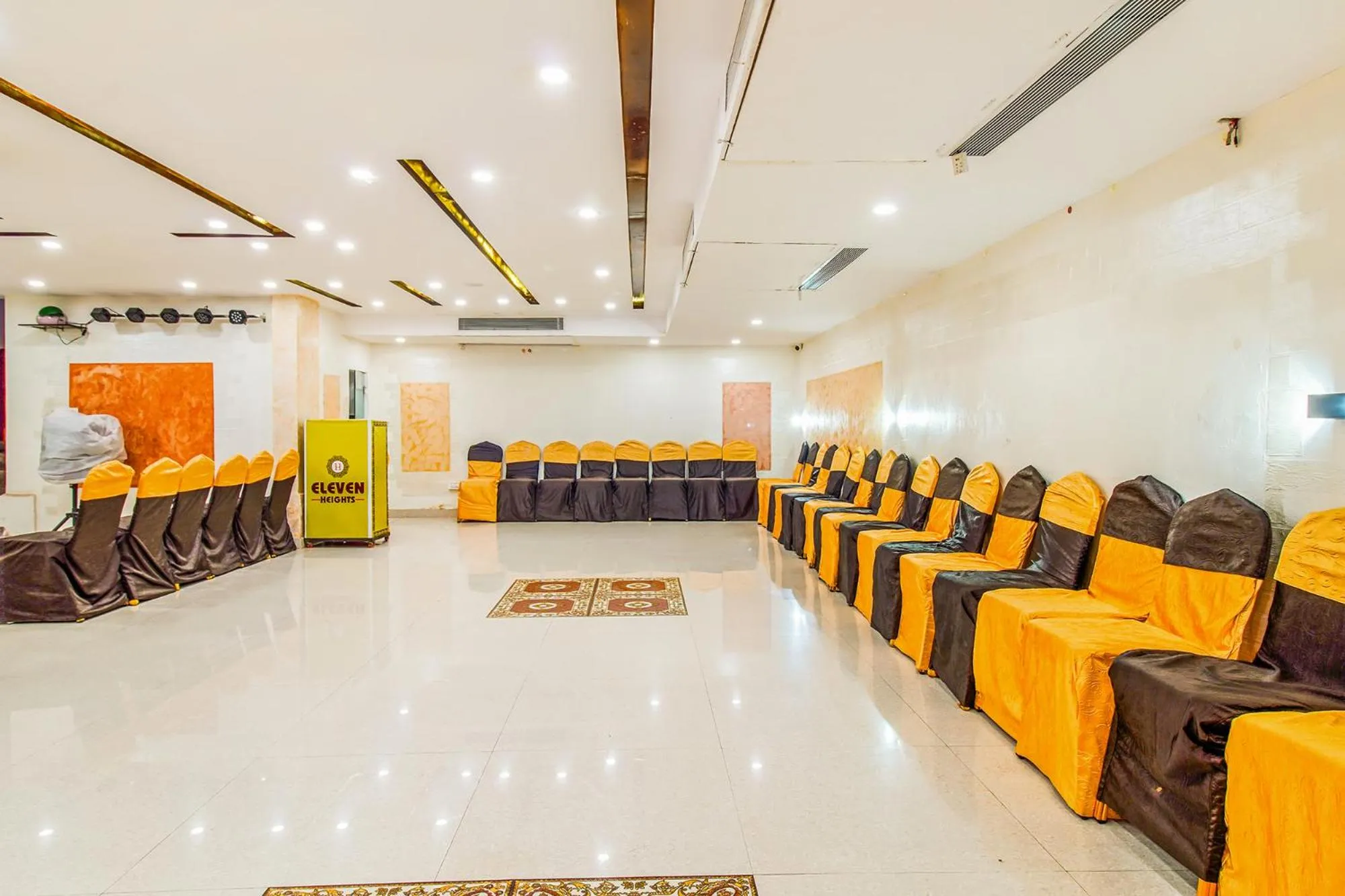 Banquet/Function facilities, Banquet Facilities in FabHotel Eleven Heights