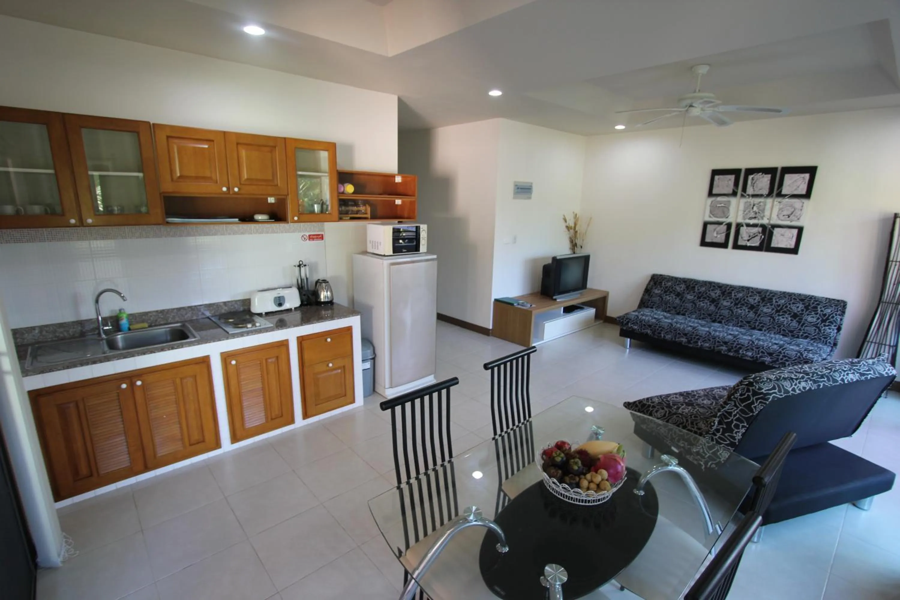 Kitchen or kitchenette in Babylon Pool Villas