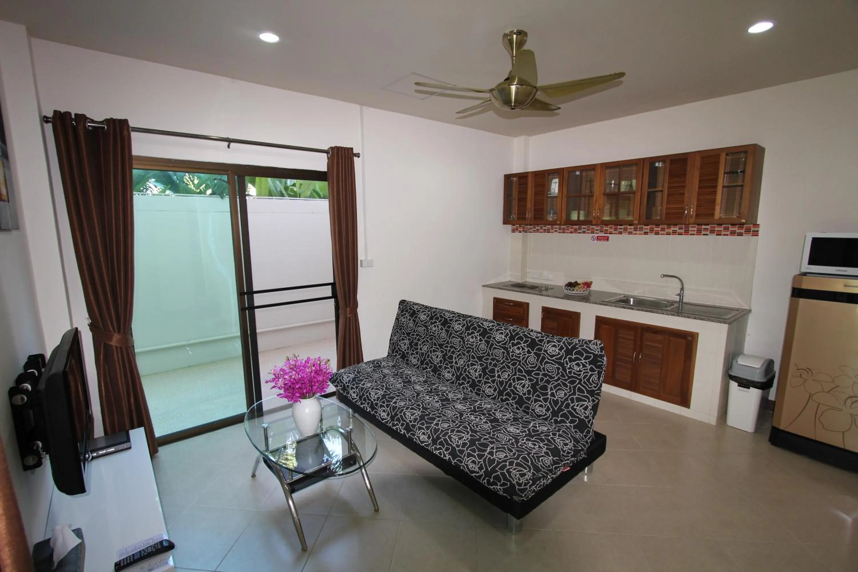 Kitchen or kitchenette in Babylon Pool Villas