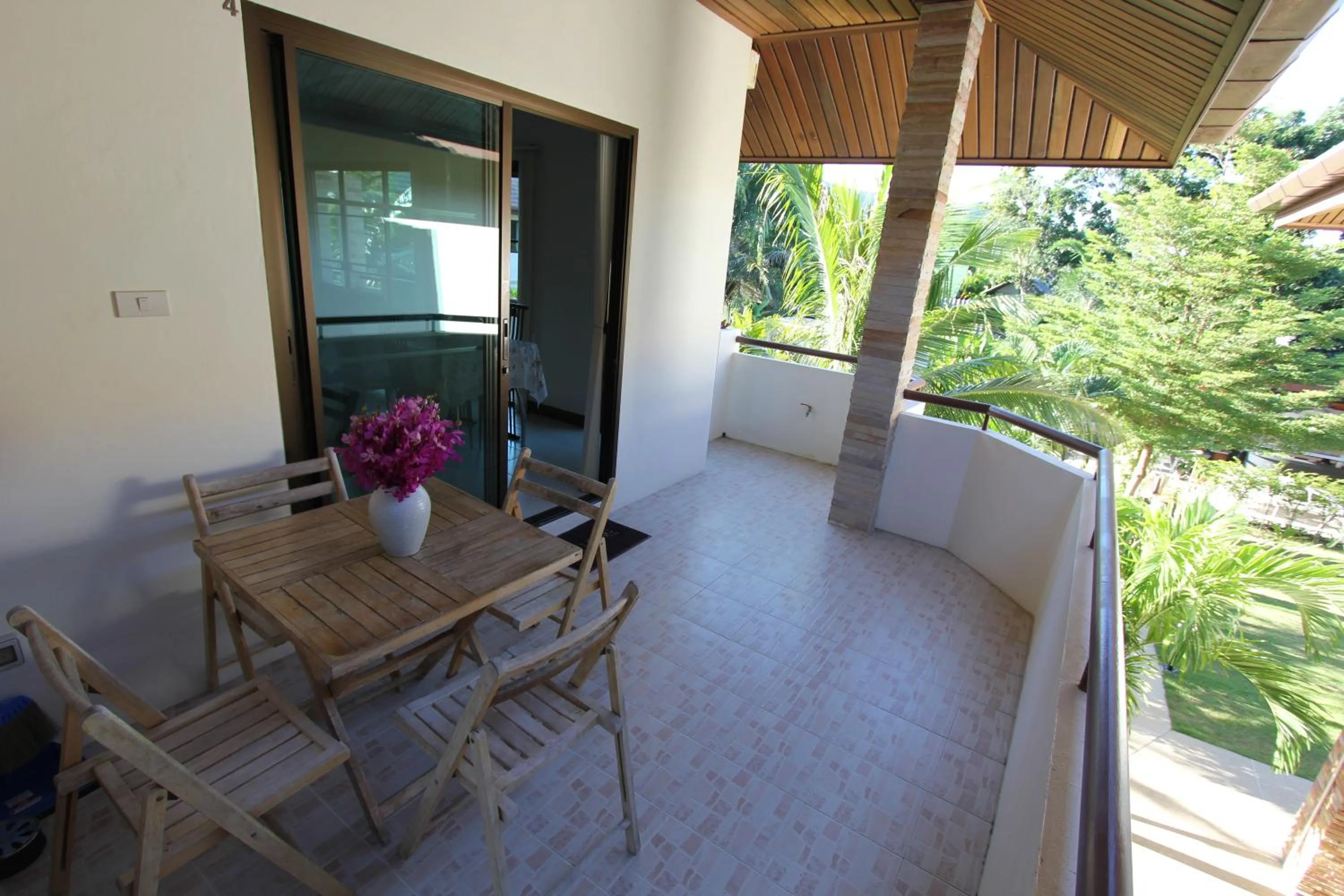 Balcony/Terrace in Babylon Pool Villas