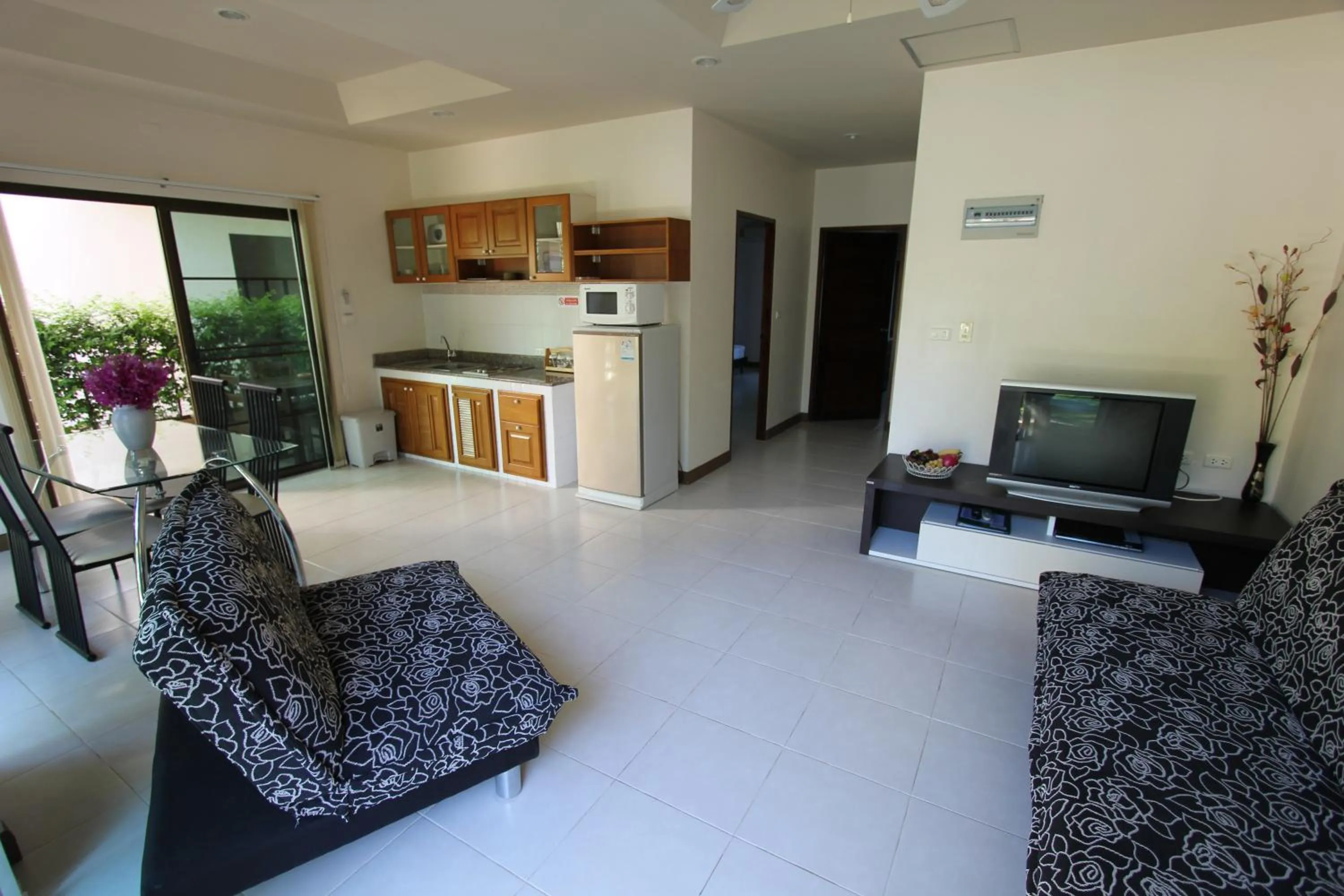 Kitchen or kitchenette in Babylon Pool Villas