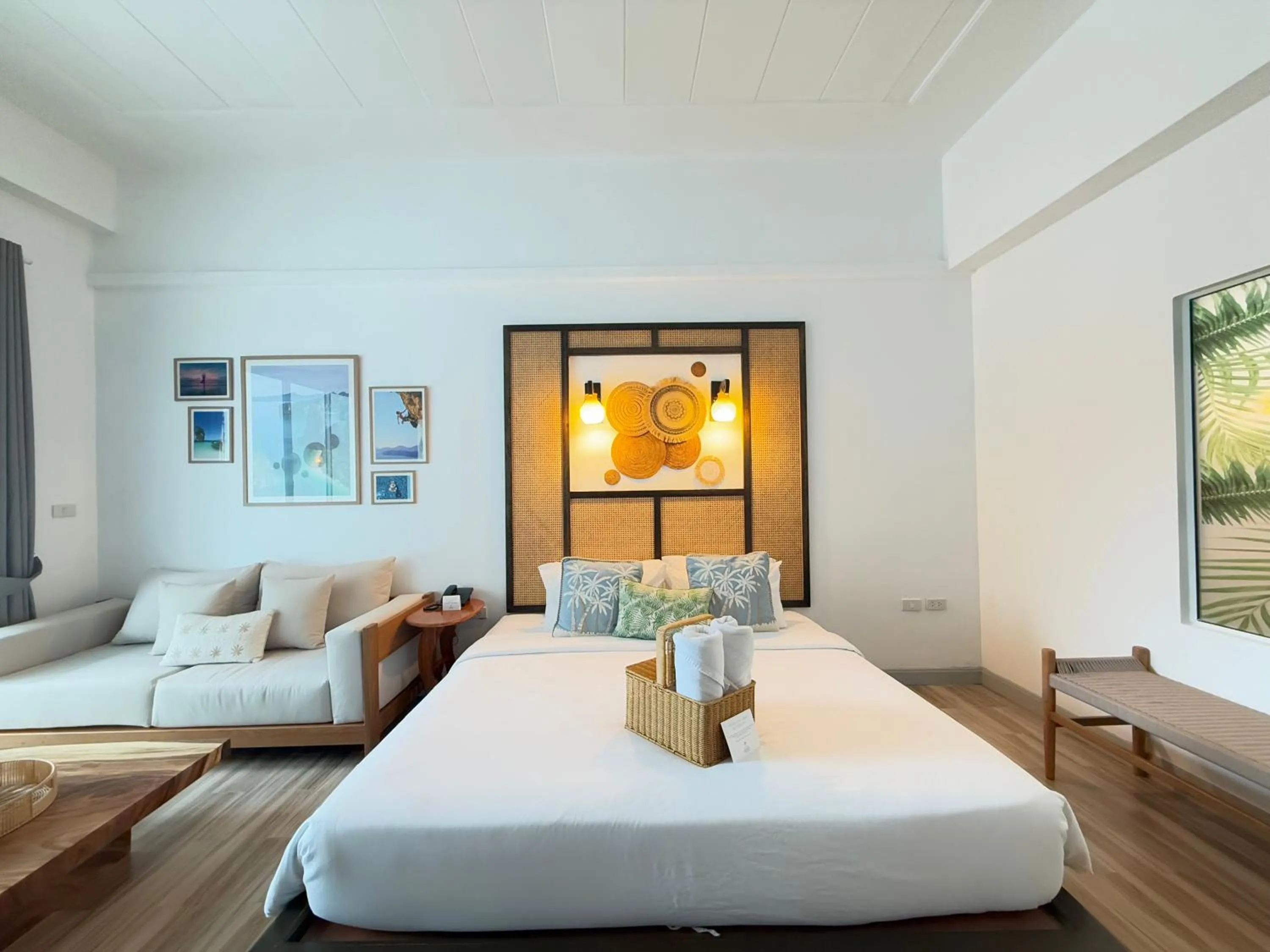 Bedroom, Bed in Arawan Beach Resort Krabi