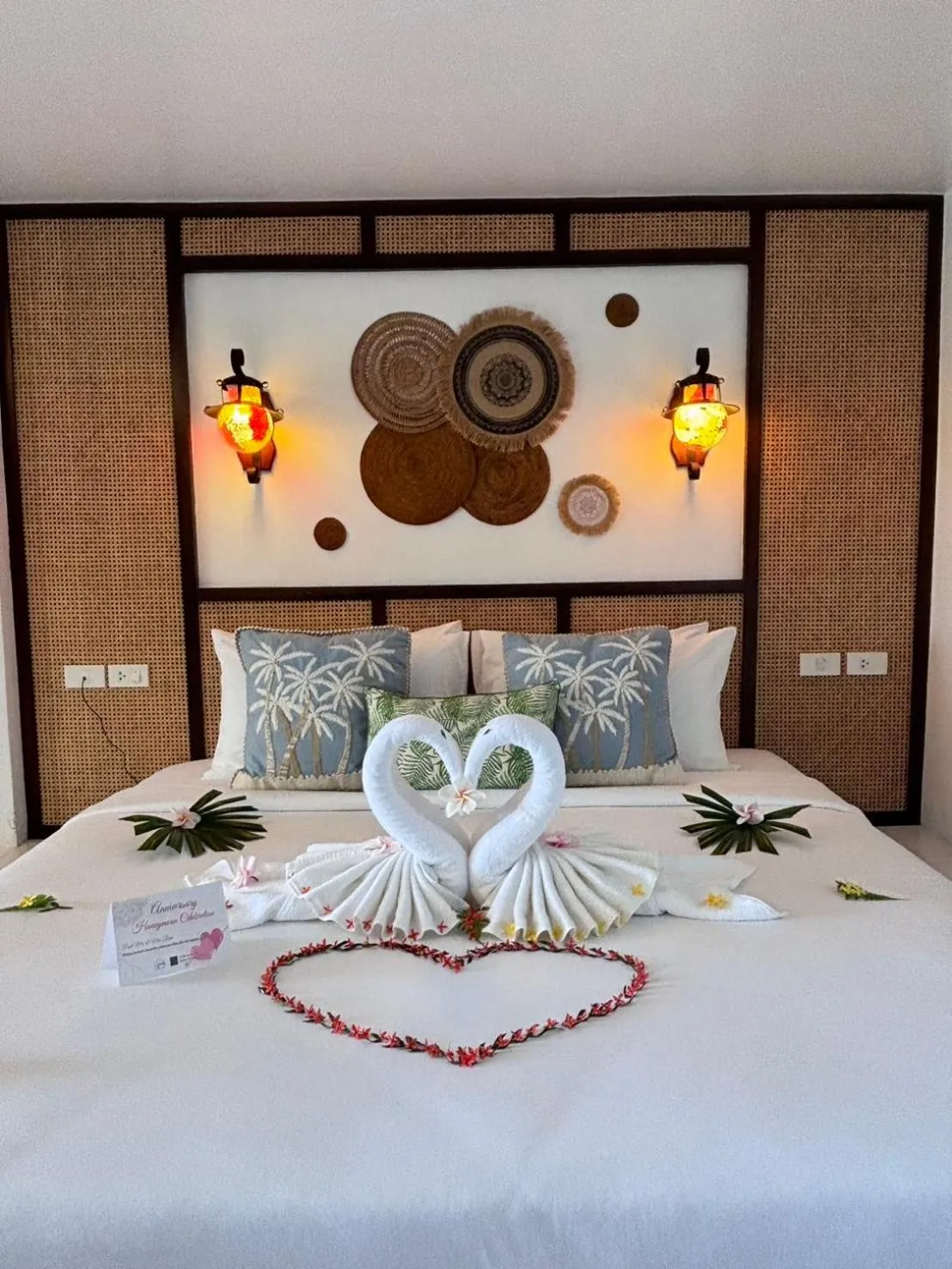 Pool view, Bed in Arawan Beach Resort Krabi