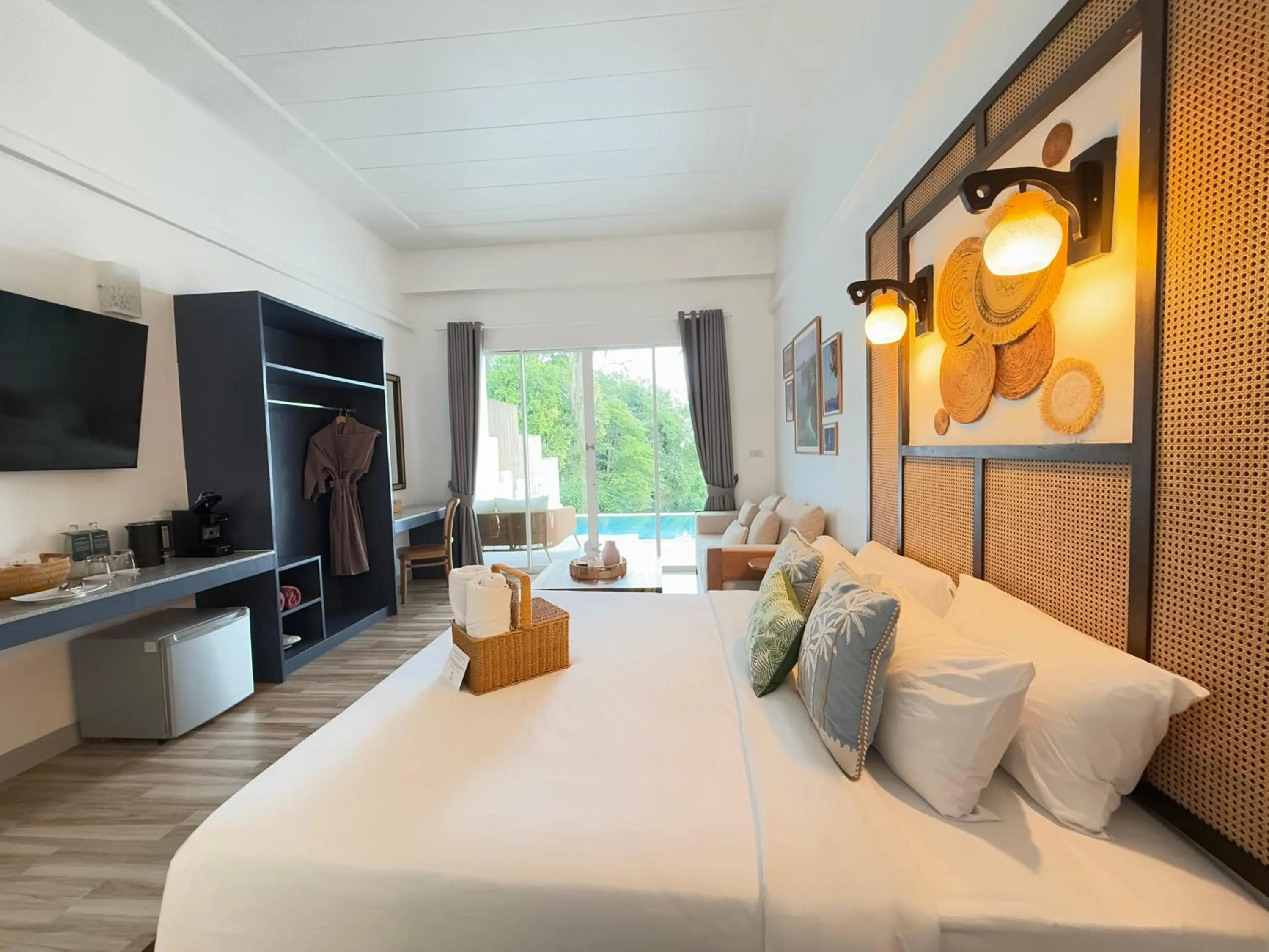 Bed in Arawan Beach Resort Krabi