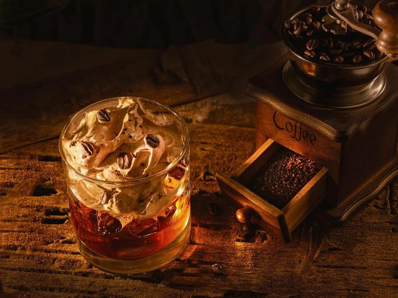 Restaurant/places to eat in Le Meridien Gurgaon, Delhi NCR