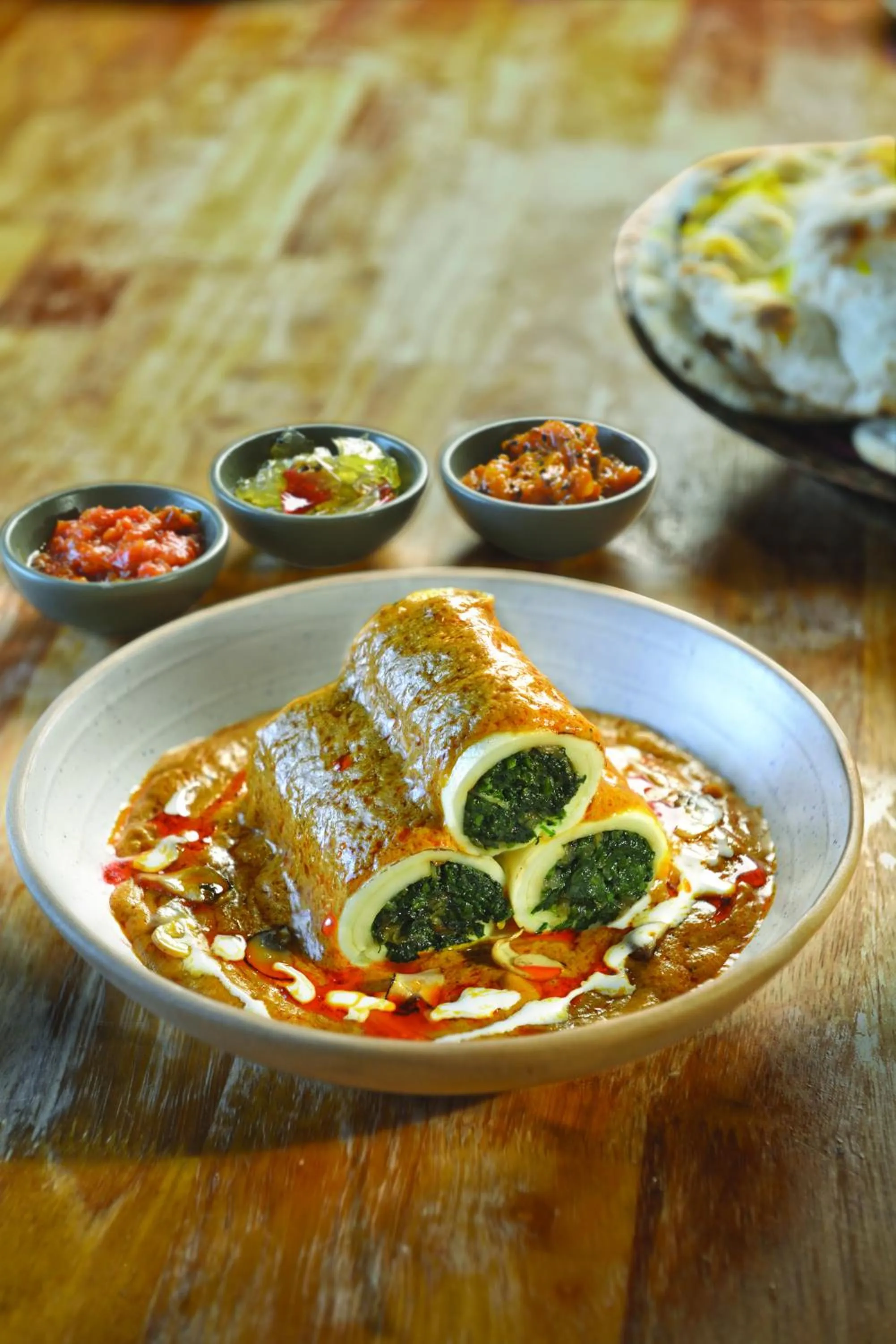 Restaurant/places to eat in Le Meridien Gurgaon, Delhi NCR