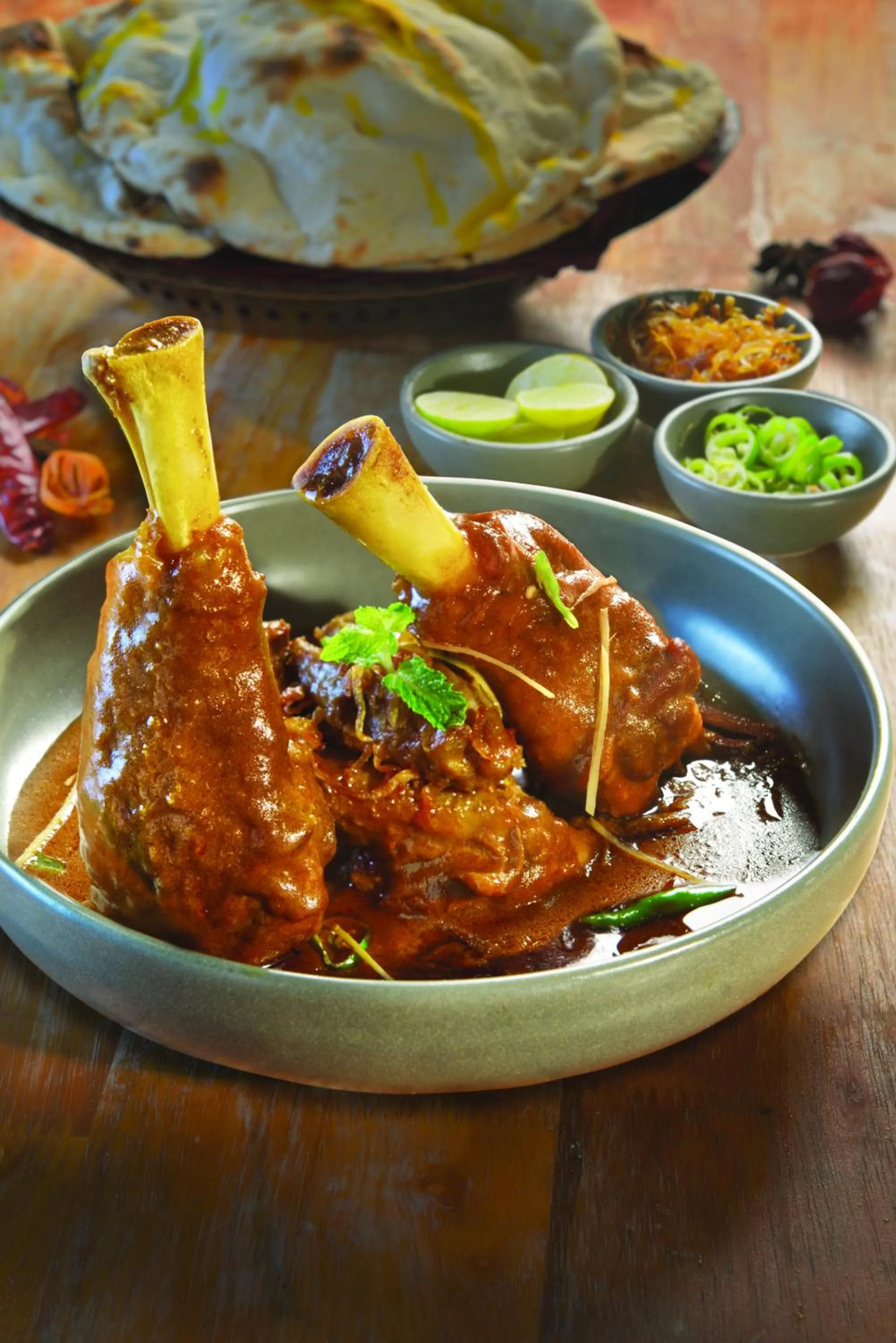 Restaurant/places to eat in Le Meridien Gurgaon, Delhi NCR