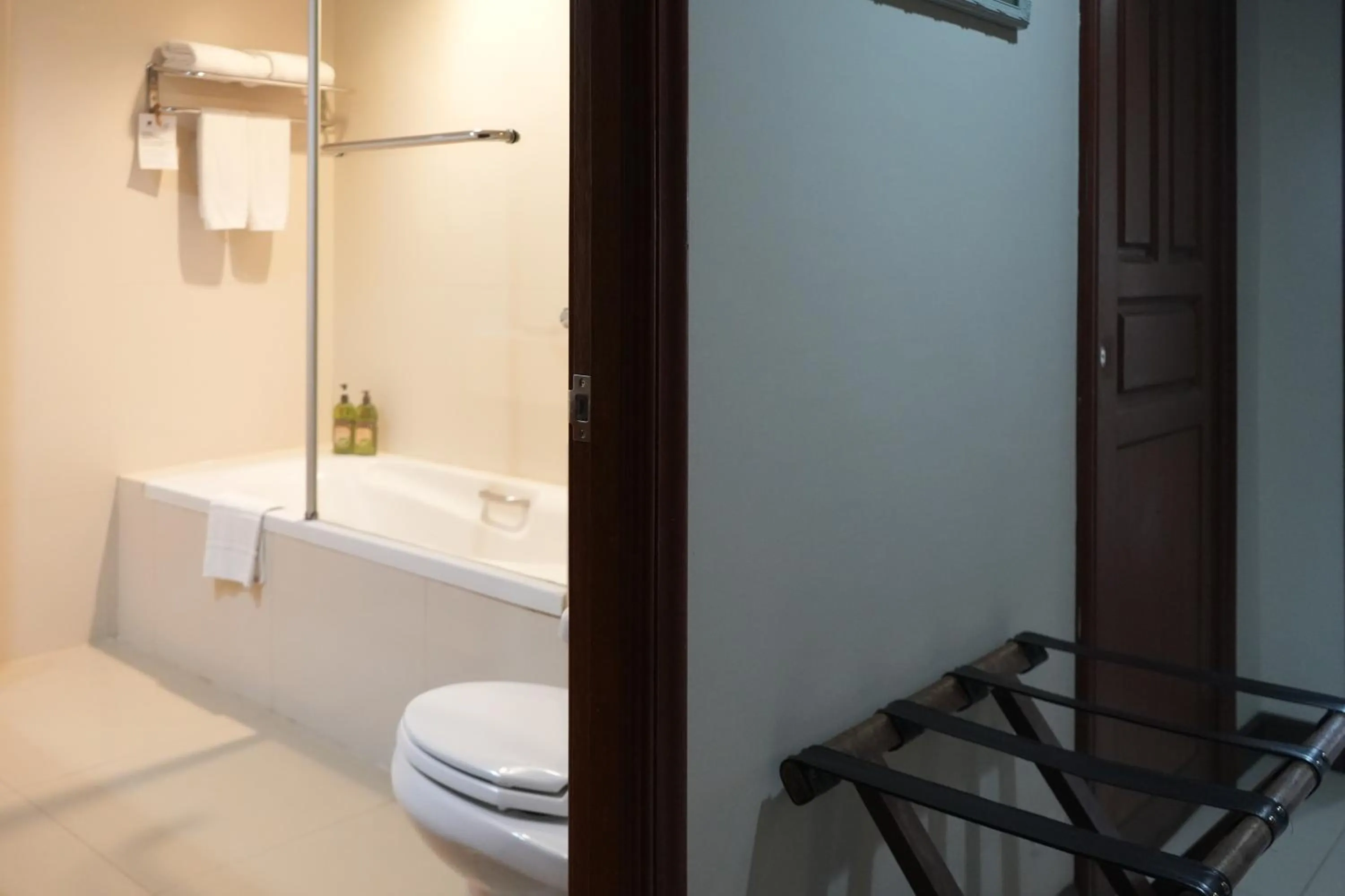 Bathroom in Royal Suite Hotel Bangkok