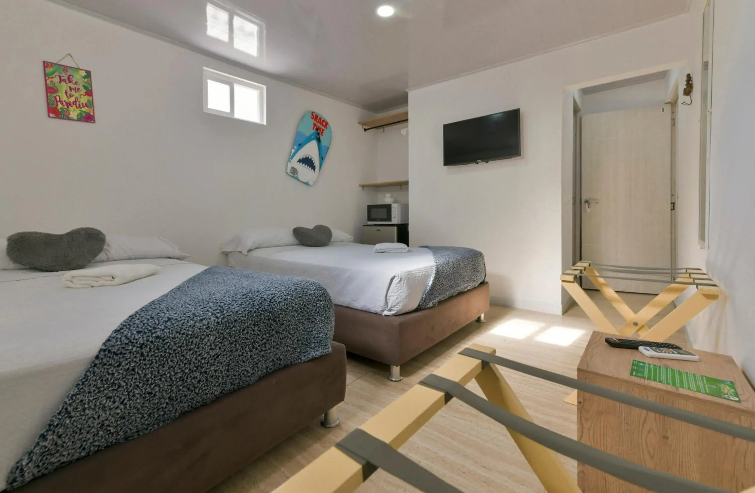 Family Room with Private Bathroom in Hotel Las Lunas Family Room with Private Bathroom in Hotel Las Lunas